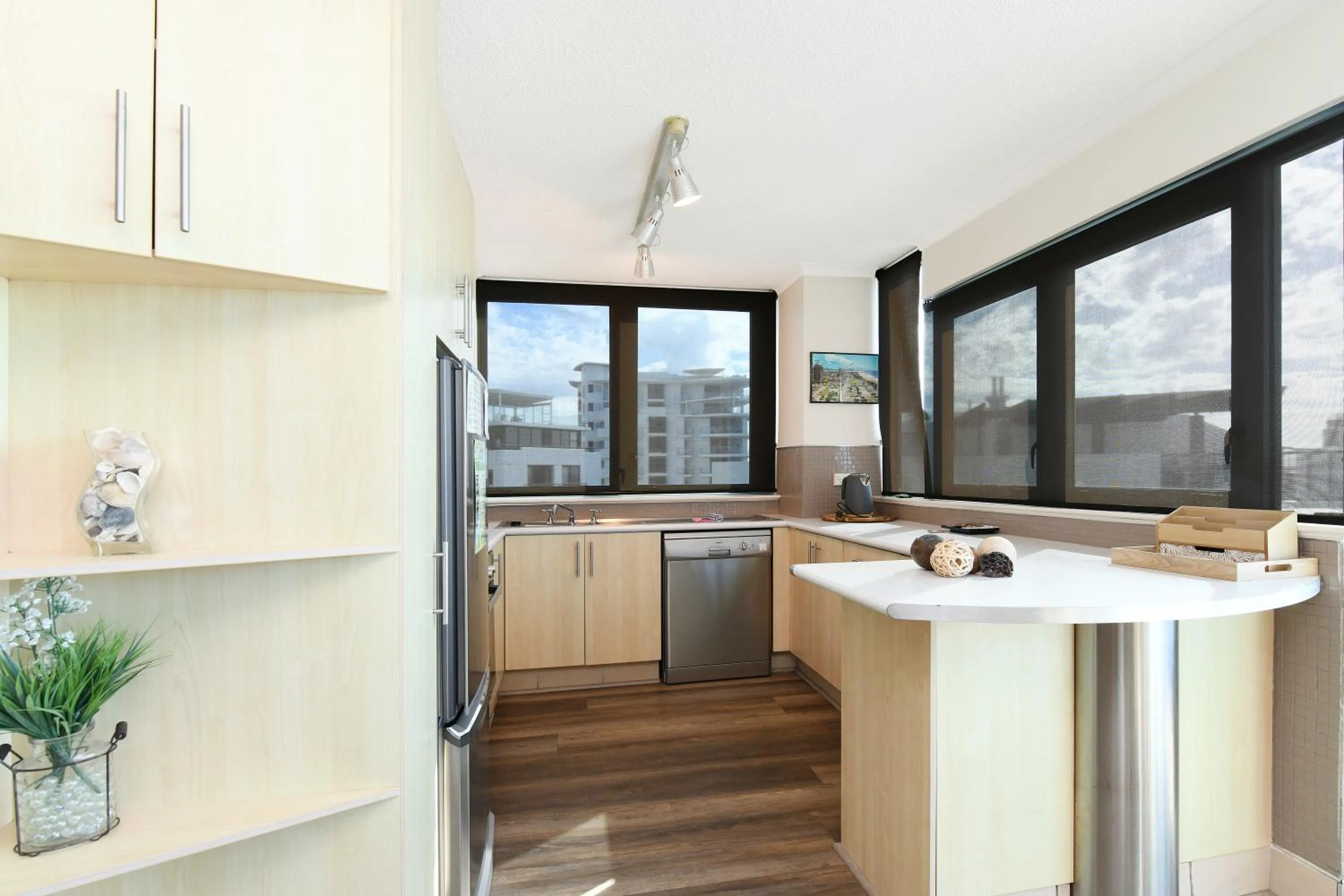 Coffee/tea facilities in Beachfront Towers