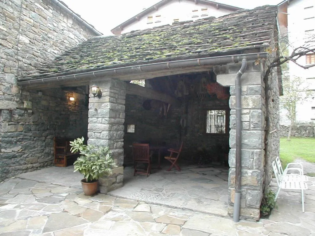 Property building in Apartamentos Casa Buisan