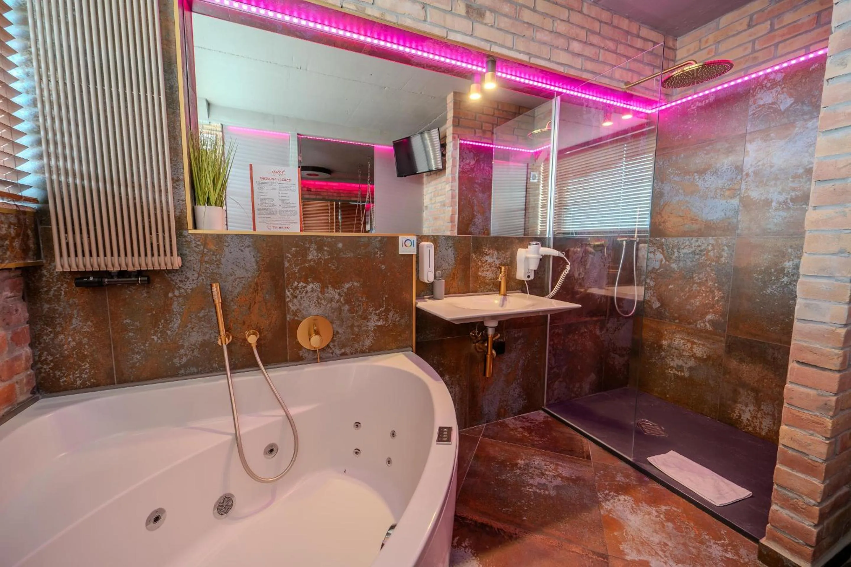 Shower in Hotel Agit Congress&Spa