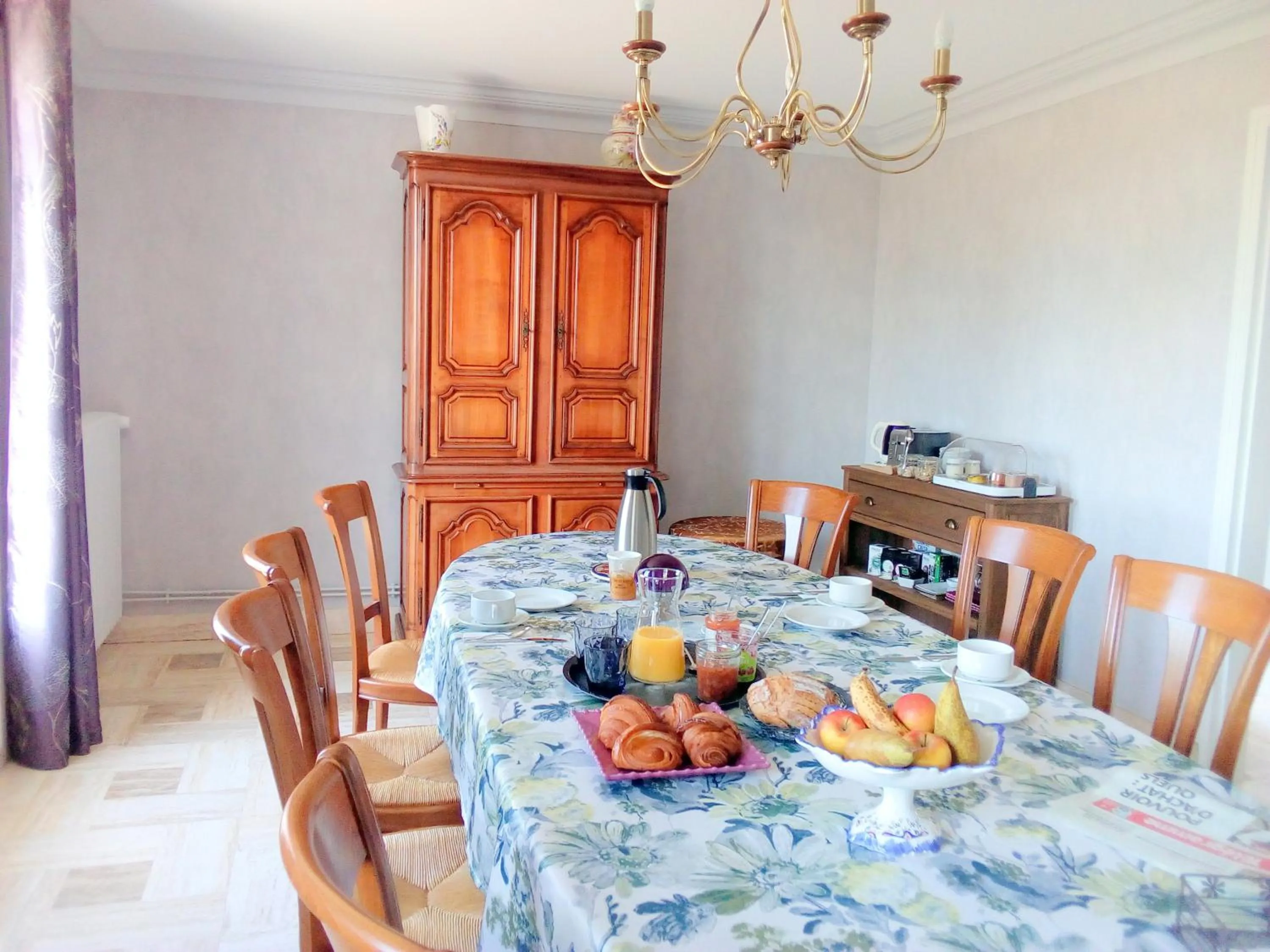 Food and drinks in Kerantum à10mn des baies de Douarnenez et Audierne avec cuisine à disposition