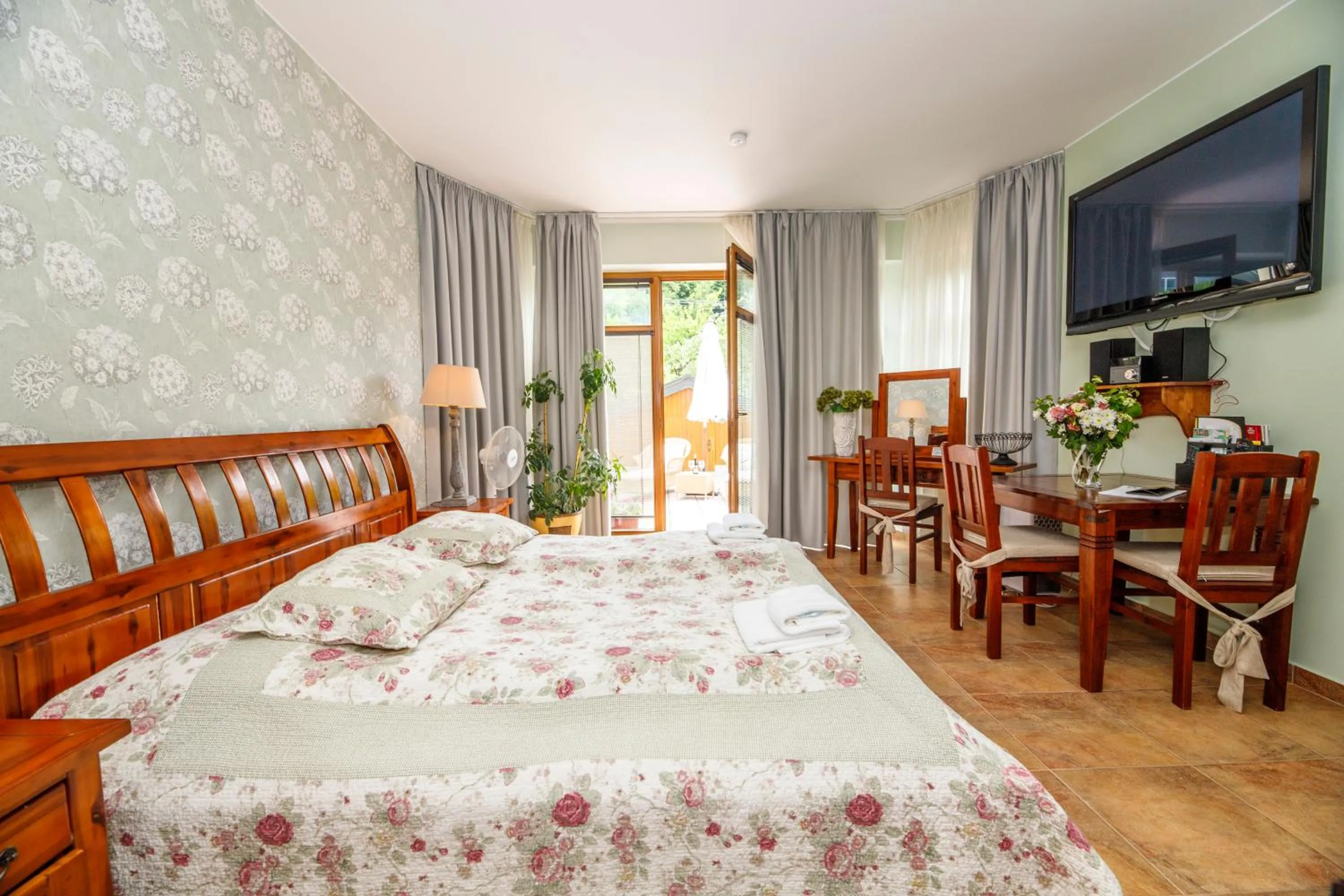 Apartment with Terrace in Penzion Sonáta