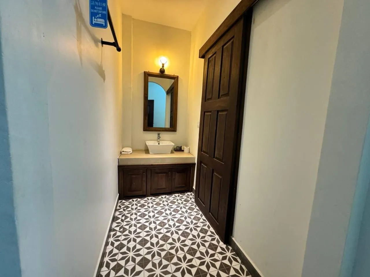 The J Break Boutique