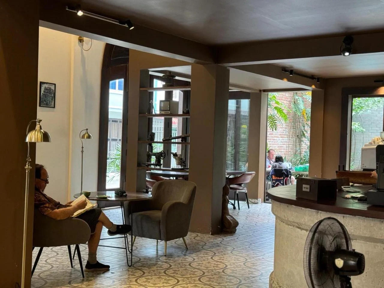 The J Break Boutique