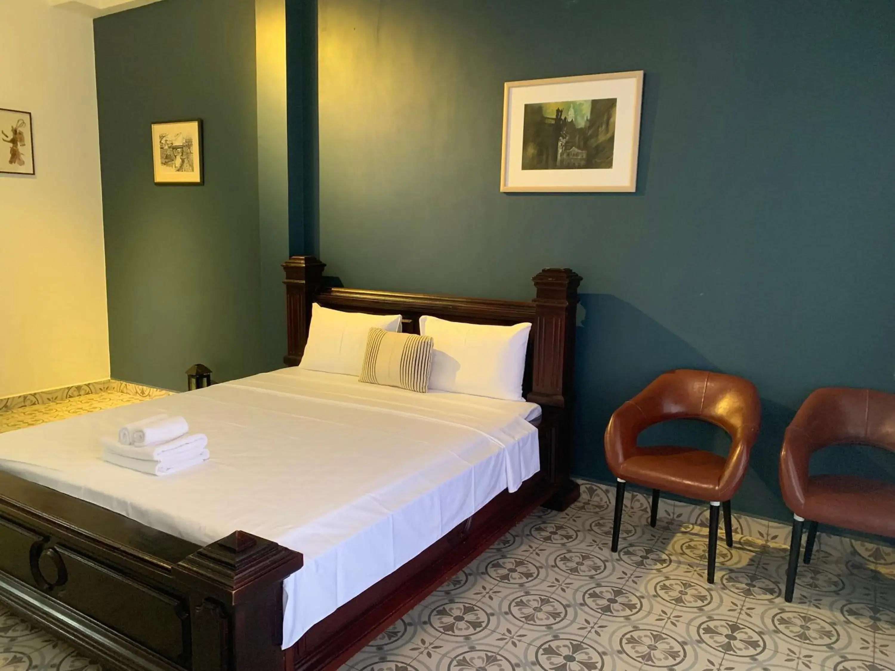 Bed in The J Break Boutique Bed in The J Break Boutique