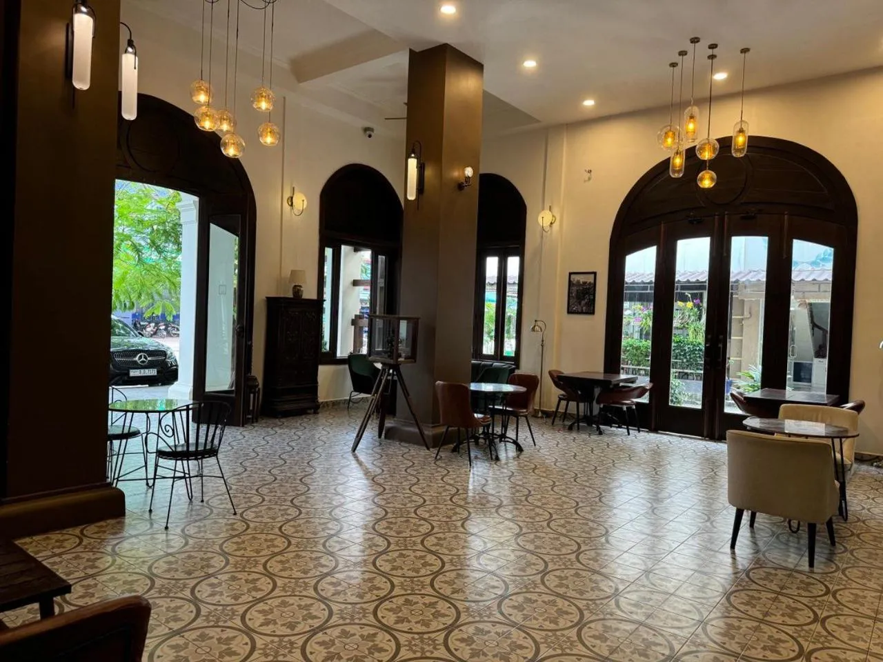 The J Break Boutique