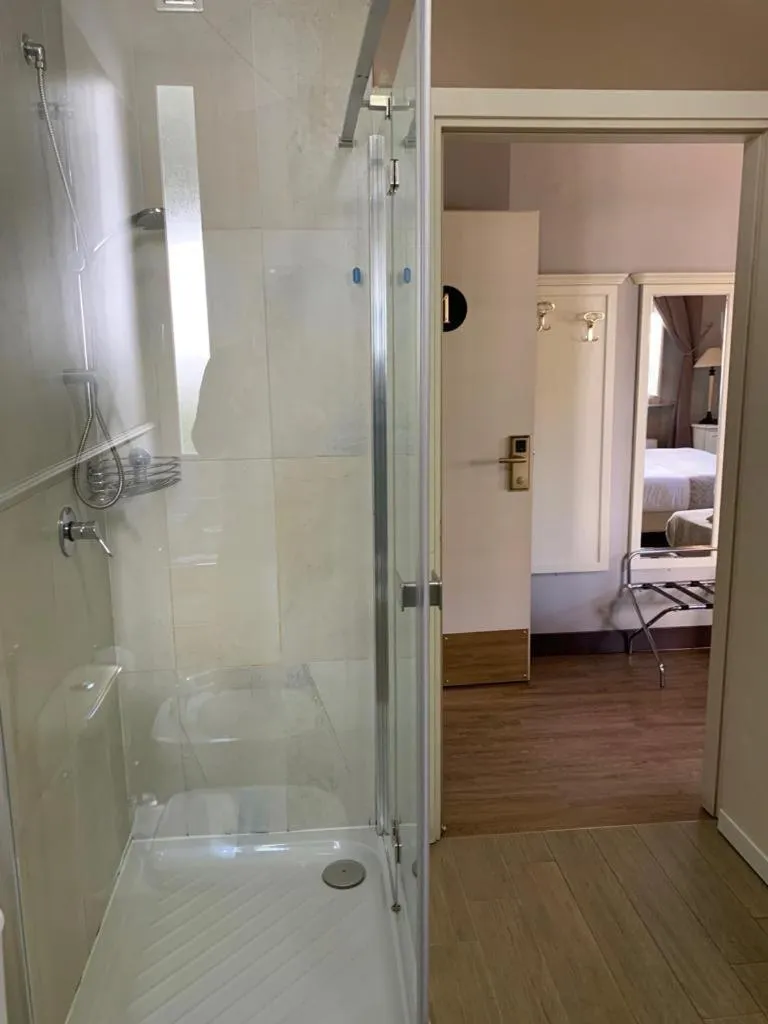 Bed in Villa Tower Inn