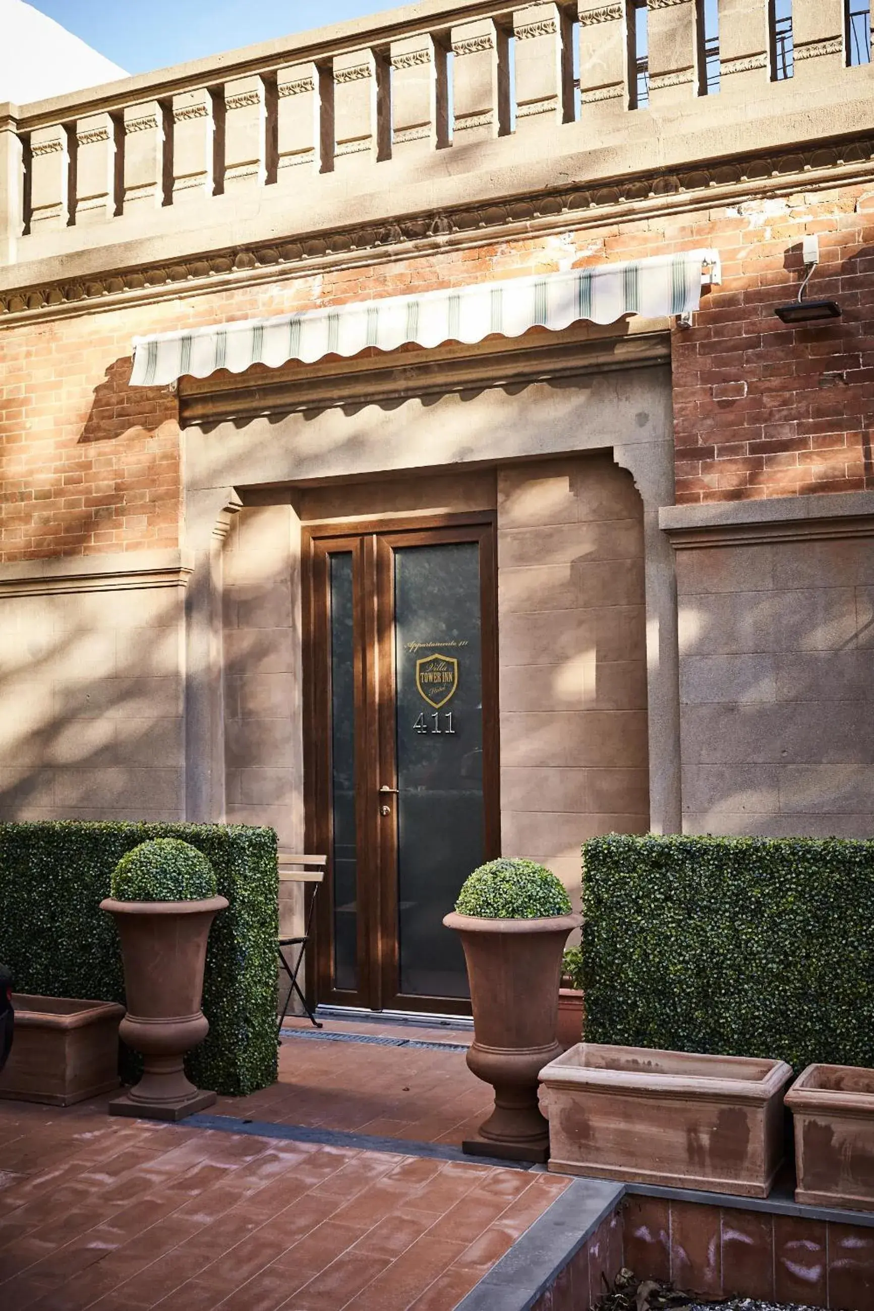 Facade/entrance in Villa Tower Inn Facade/entrance in Villa Tower Inn