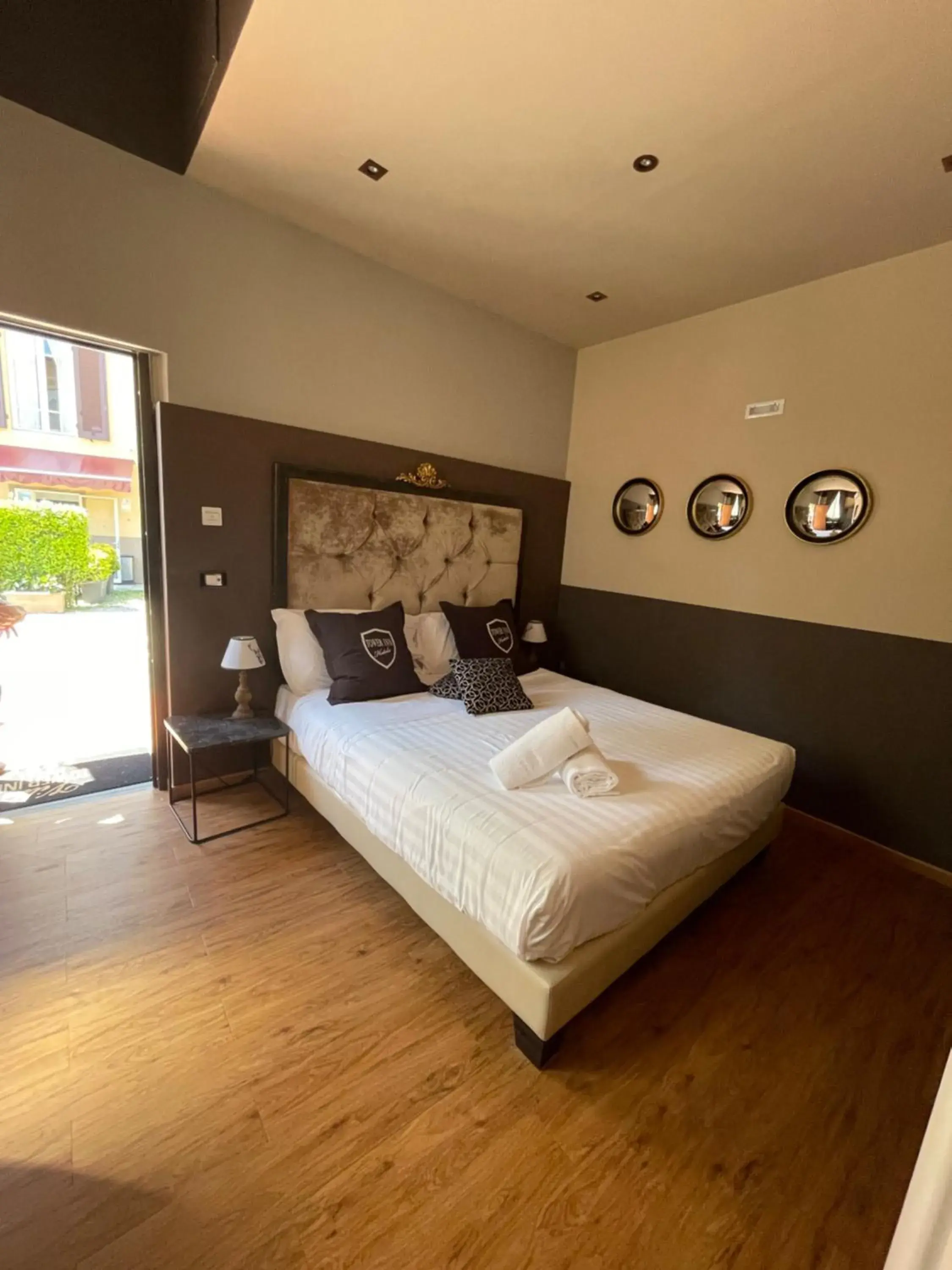 Photo of the whole room, Bed in Villa Tower Inn Photo of the whole room, Bed in Villa Tower Inn