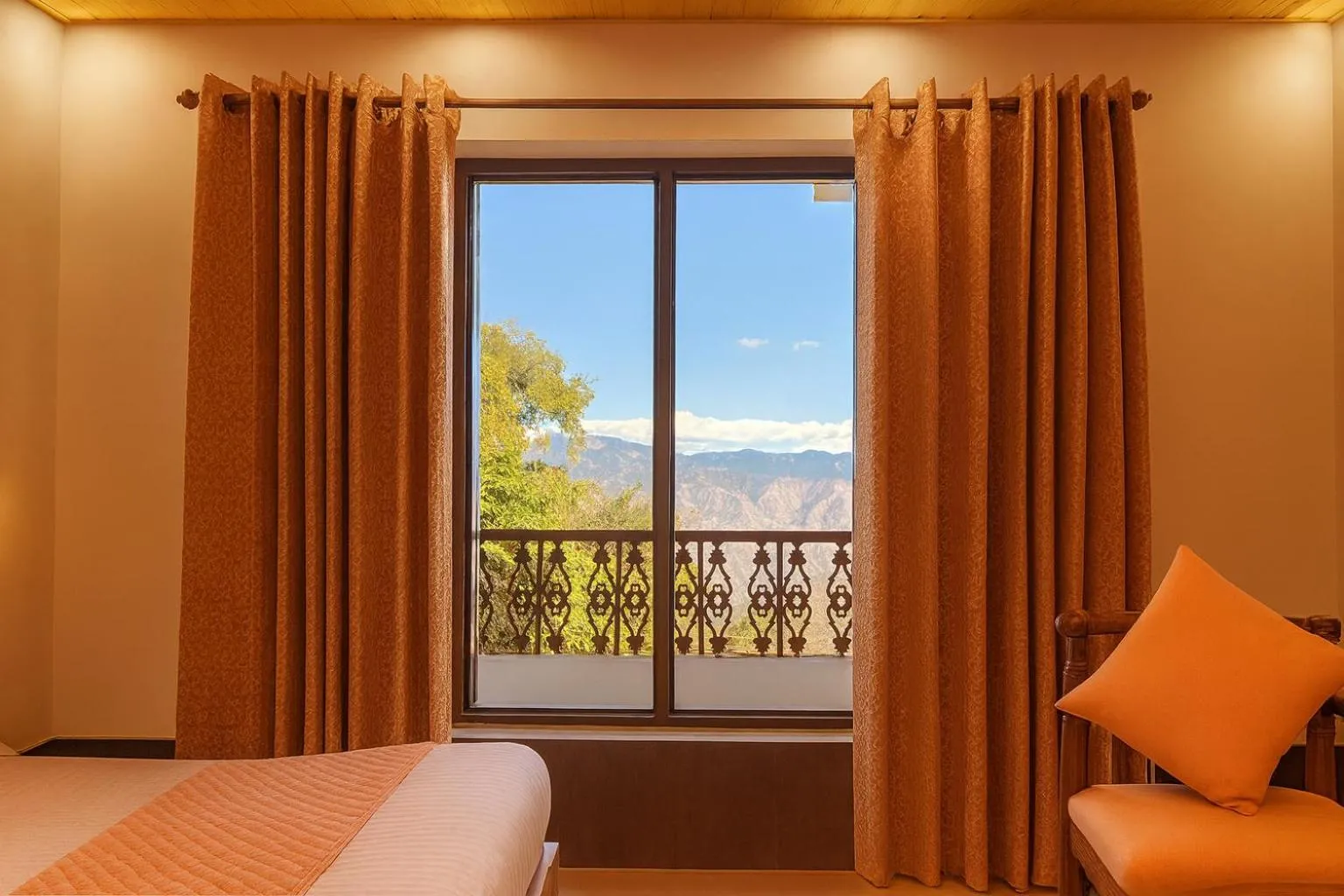 Natural landscape, Bed in Mussoorie Residency
