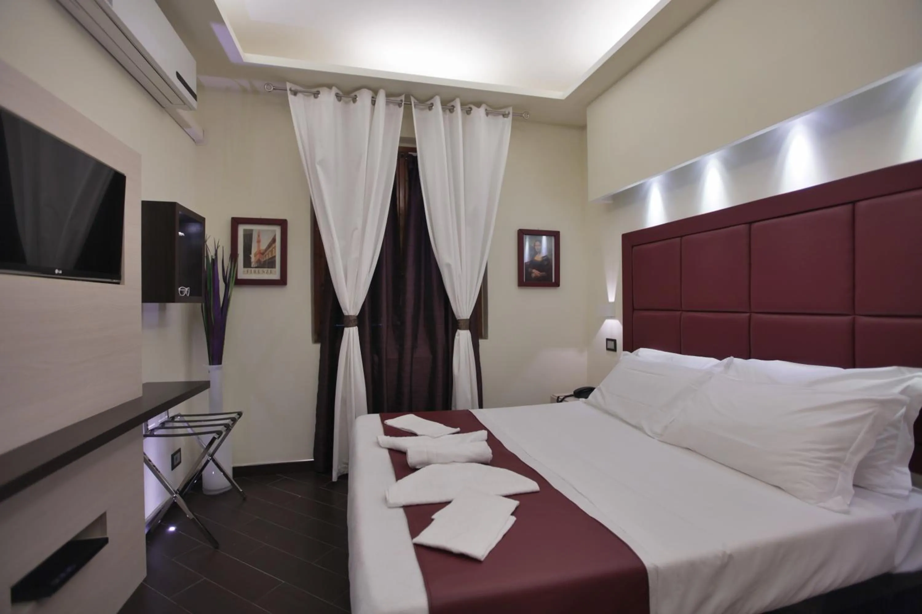 Photo of the whole room, Bed in EuroHome Comfort Apartment