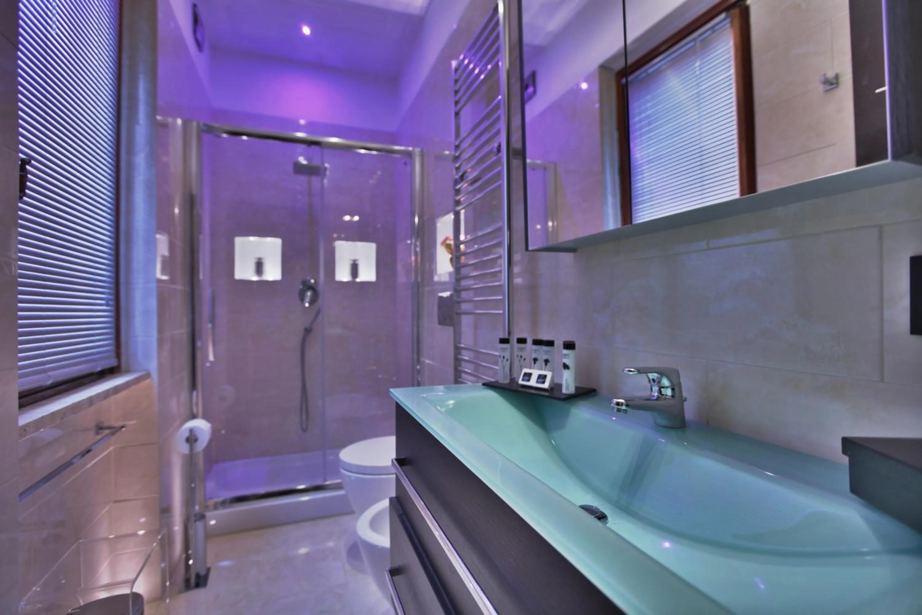 Bathroom in EuroHome Comfort Apartment