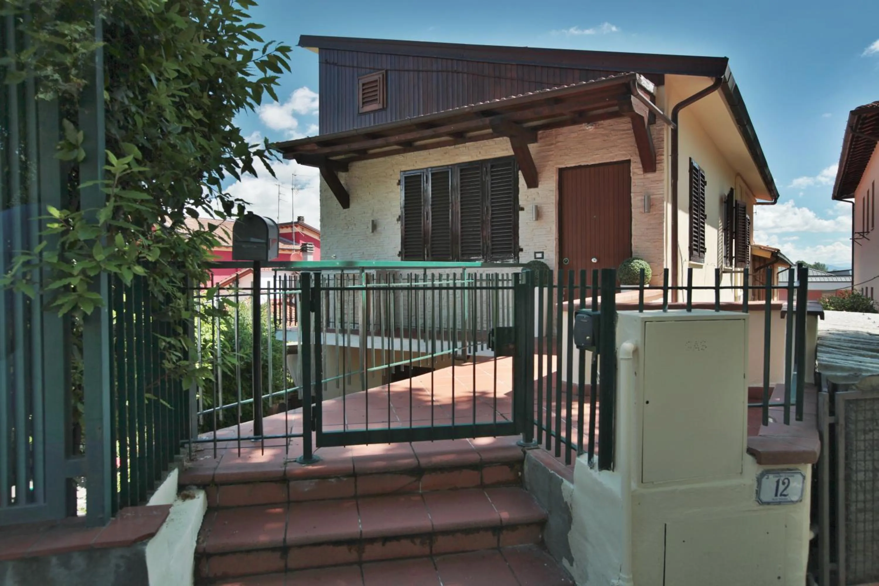 Facade/entrance in EuroHome Comfort Apartment