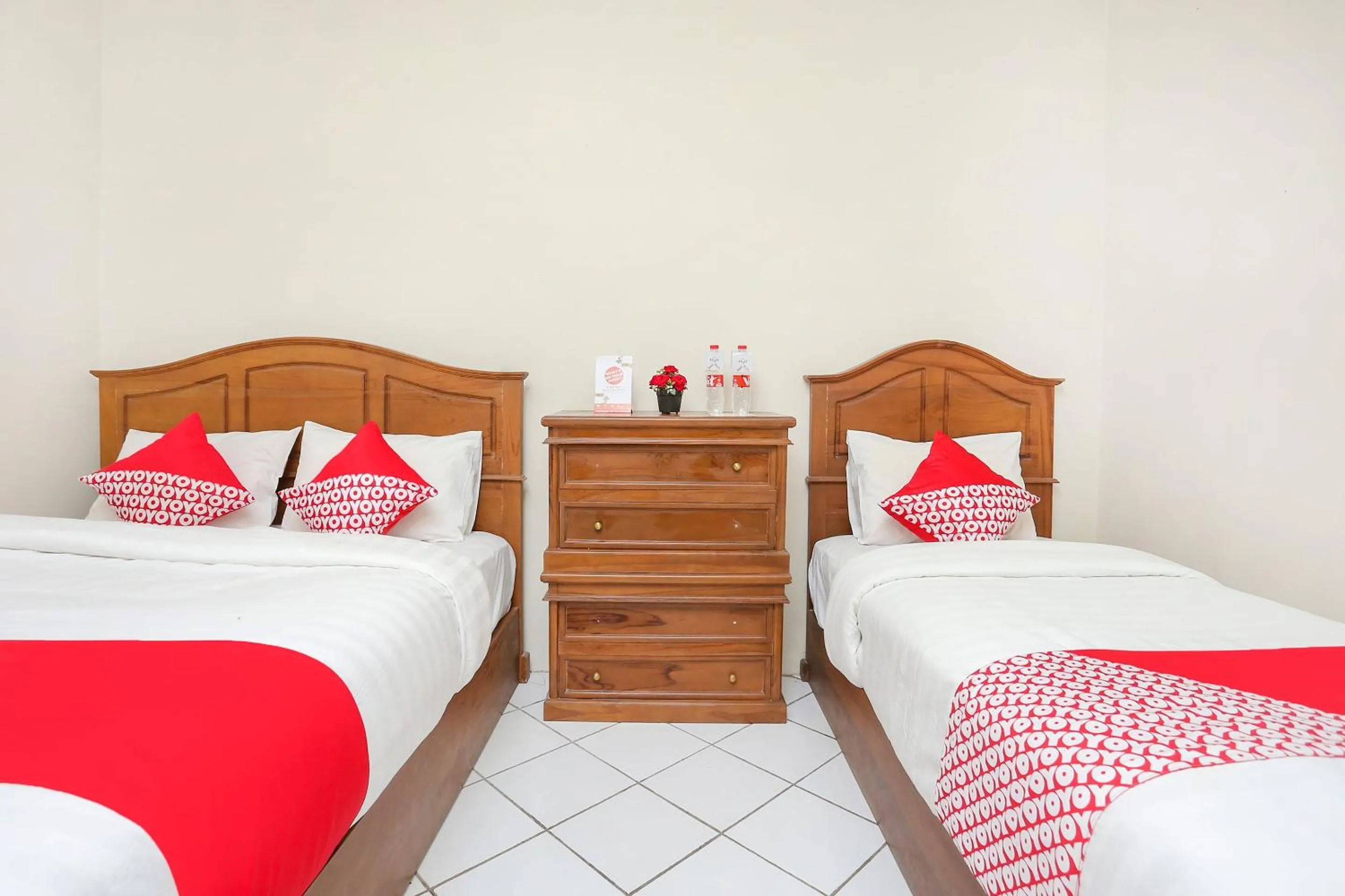 Bedroom, Bed in Hotel O Penginapan Kepurun Pawana Indonesia