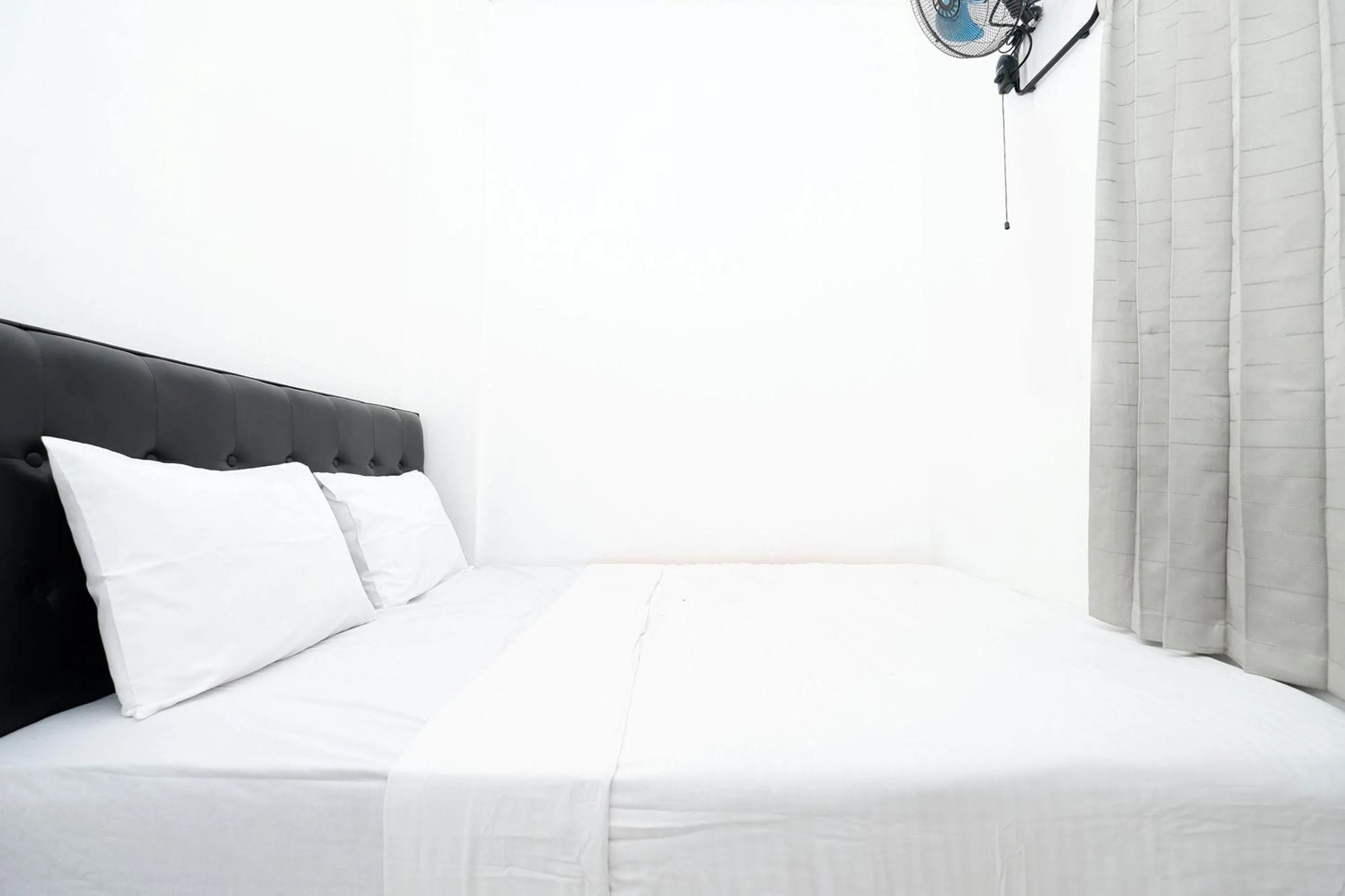 Bedroom, Bed in OYO Life 1942 Asia Residence Syariah