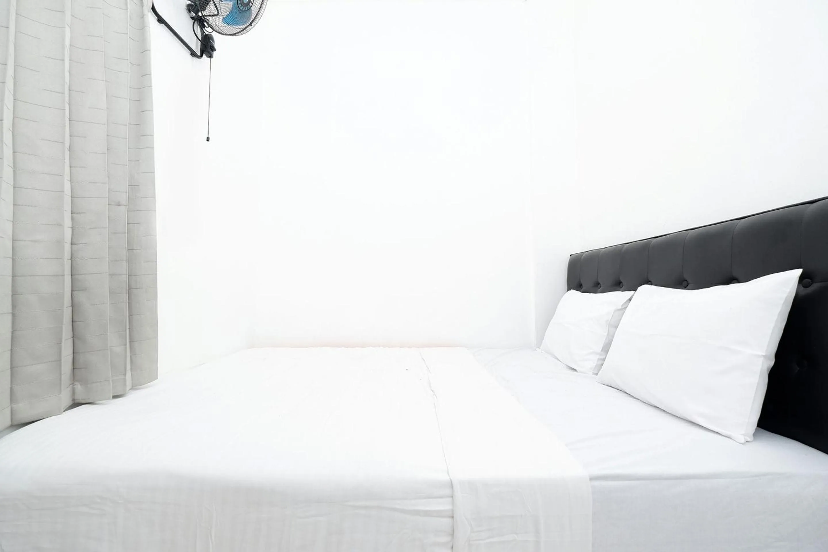 Bedroom, Bed in OYO Life 1942 Asia Residence Syariah