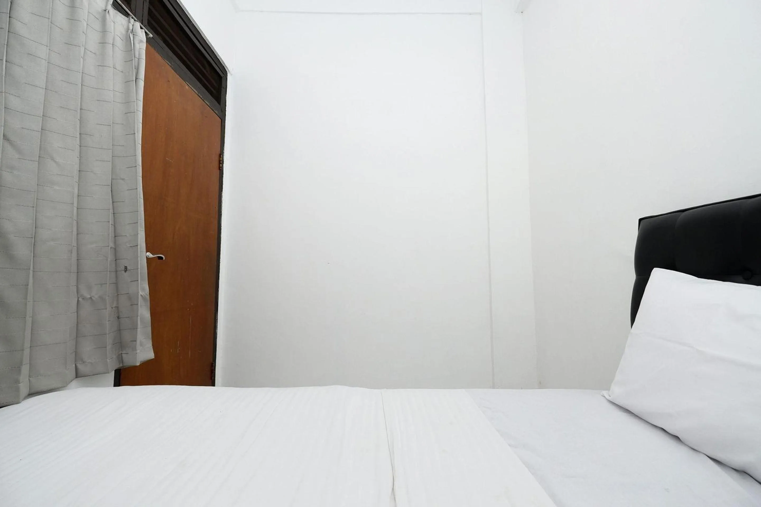 Bedroom, Bed in OYO Life 1942 Asia Residence Syariah