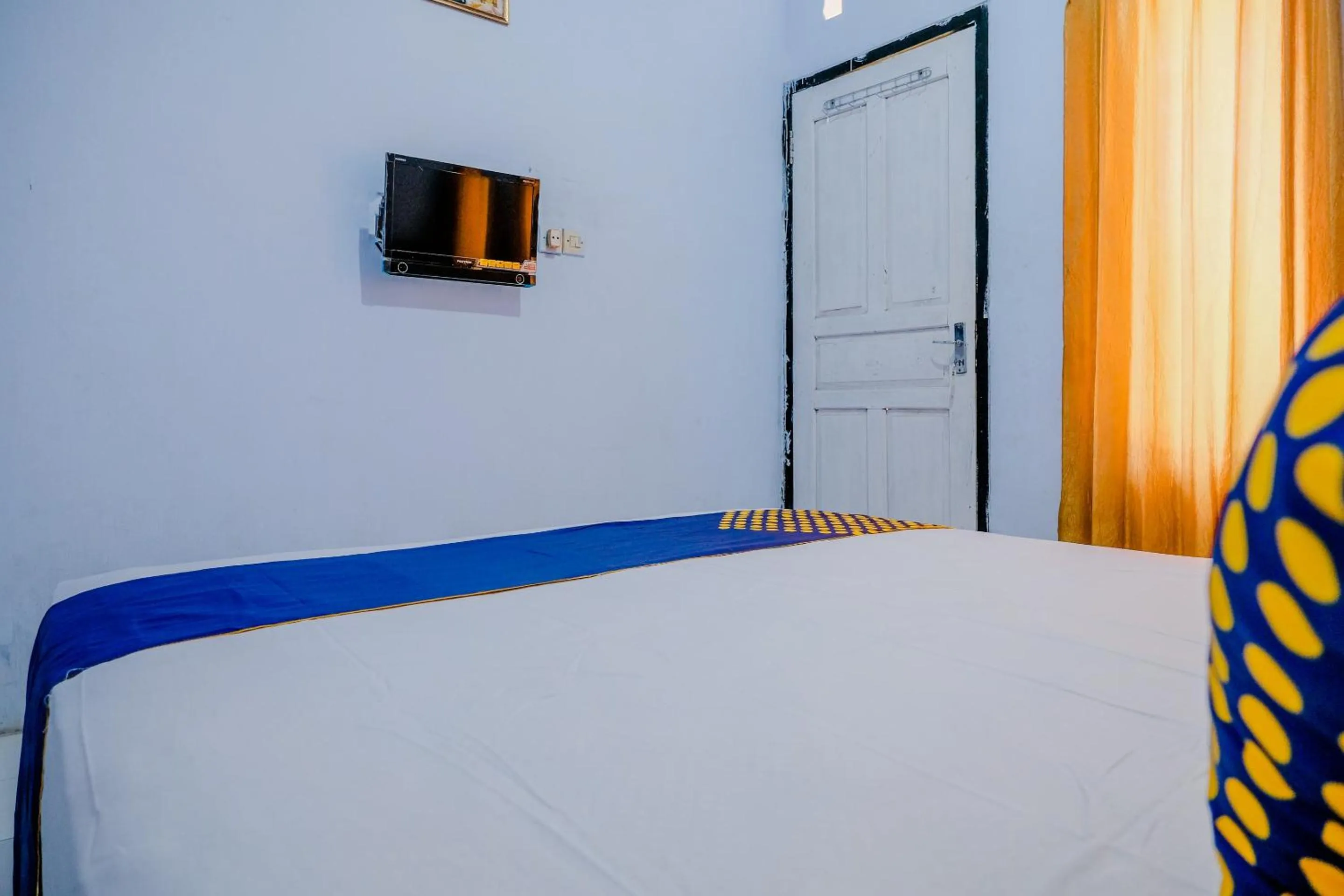 Bedroom, Bed in Hotel O sembagus Family