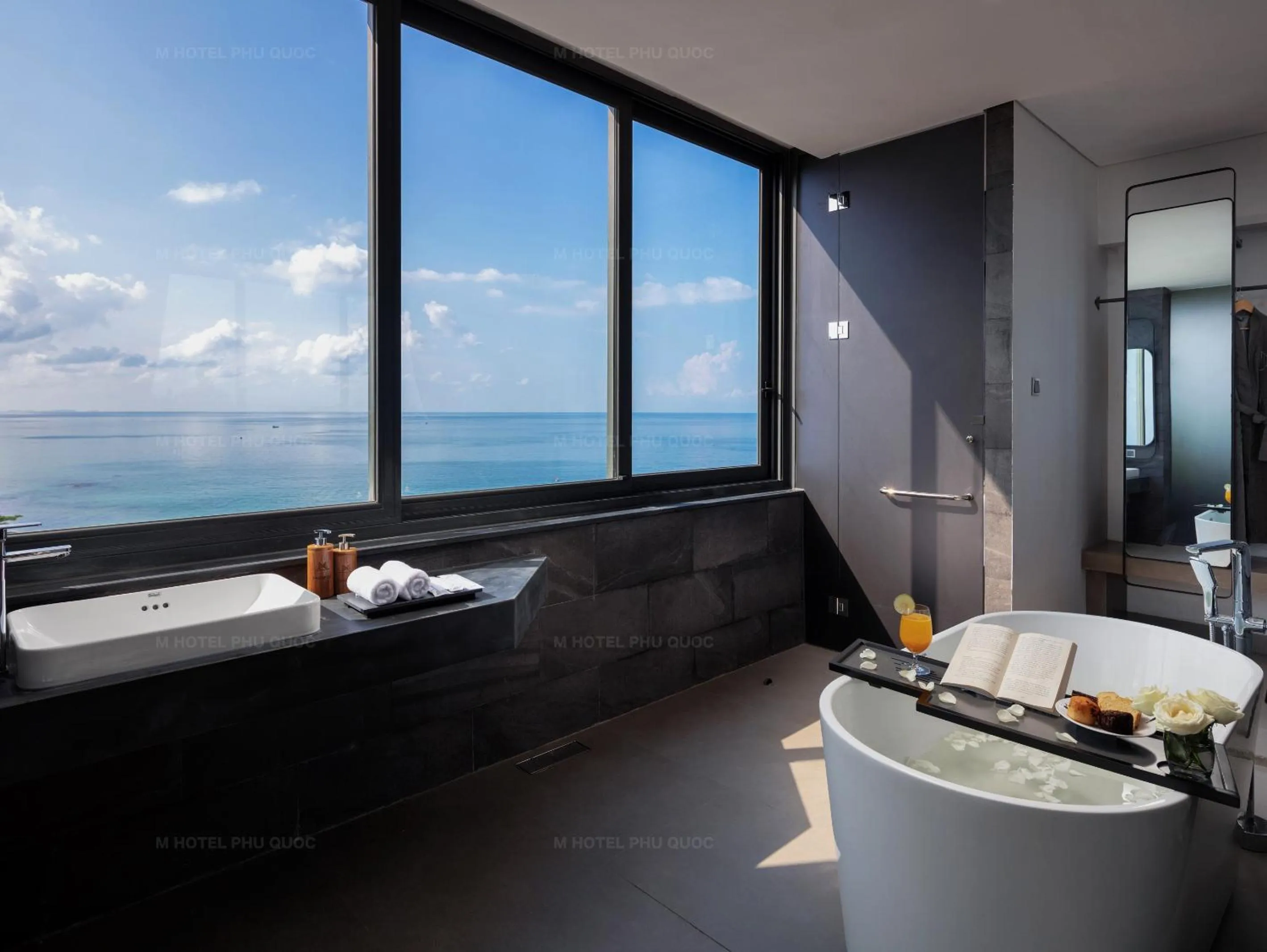Bathroom in M Hotel Phu Quoc