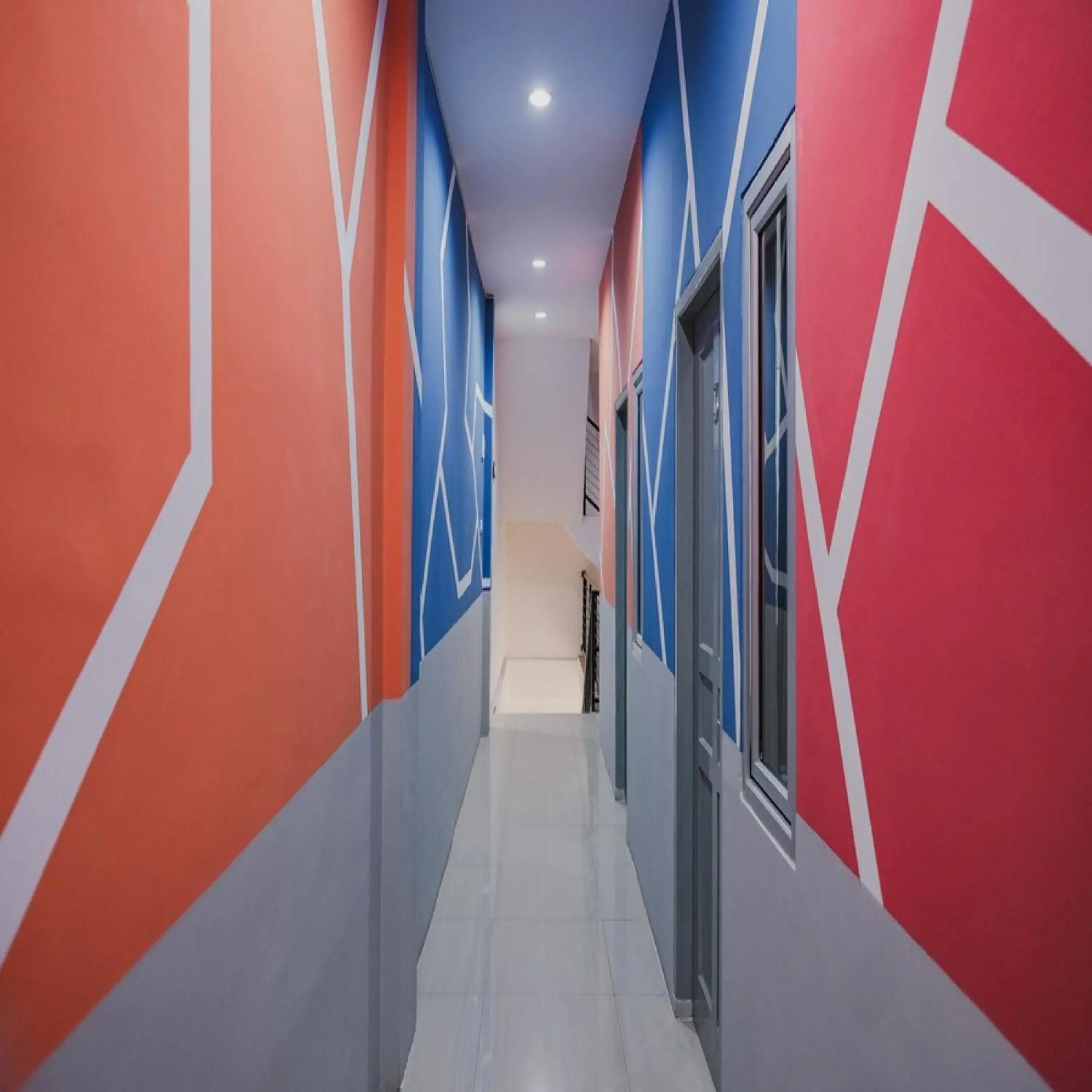 Property building in RedDoorz @ Jalan Sukabangun 2 Palembang Property building in RedDoorz @ Jalan Sukabangun 2 Palembang