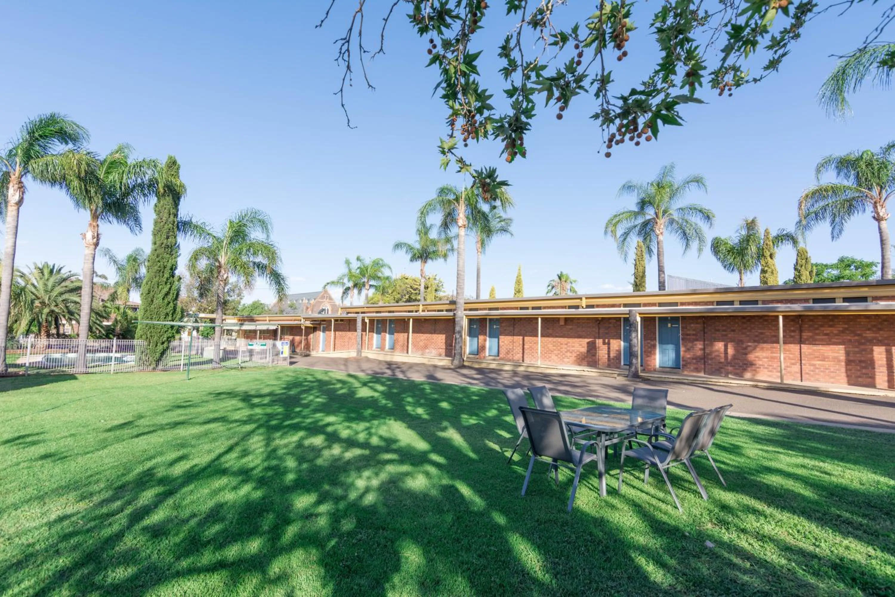 Property building in Billabong Motel
