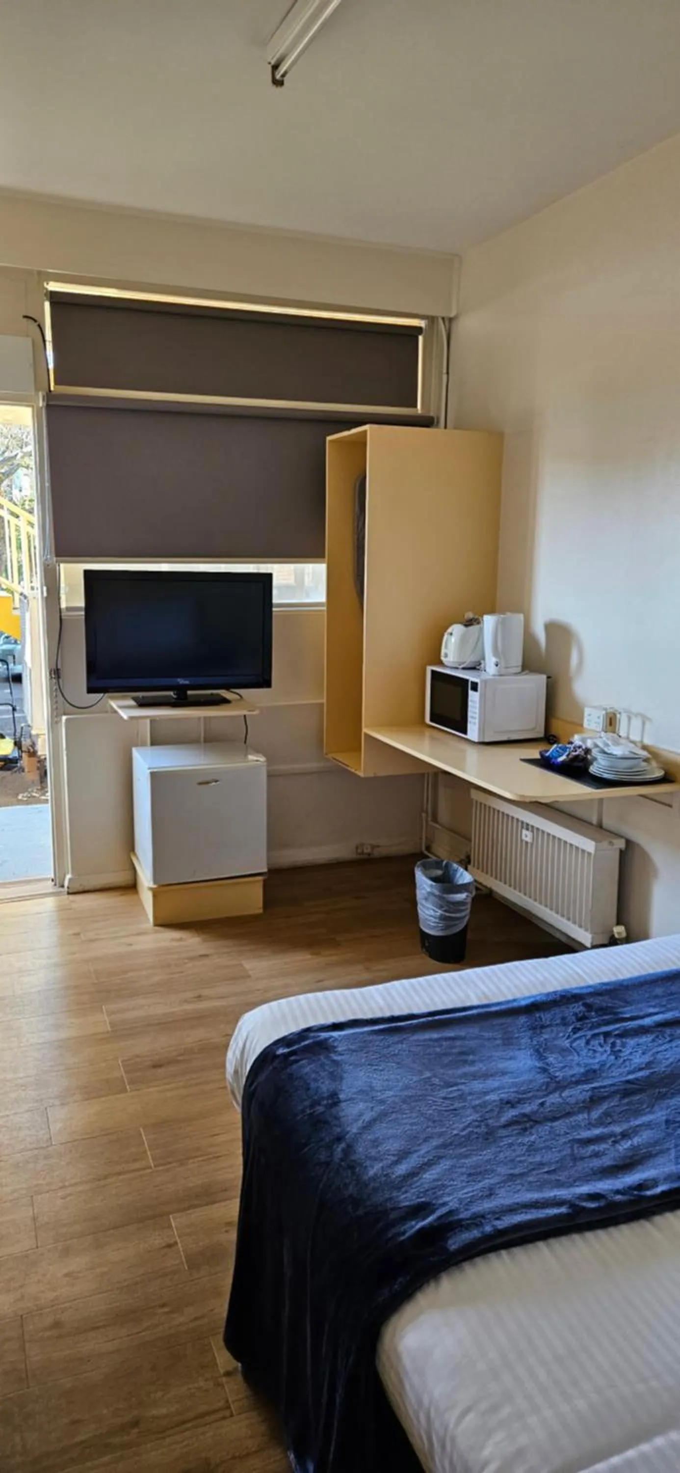 TV and multimedia, Bed in Billabong Motel