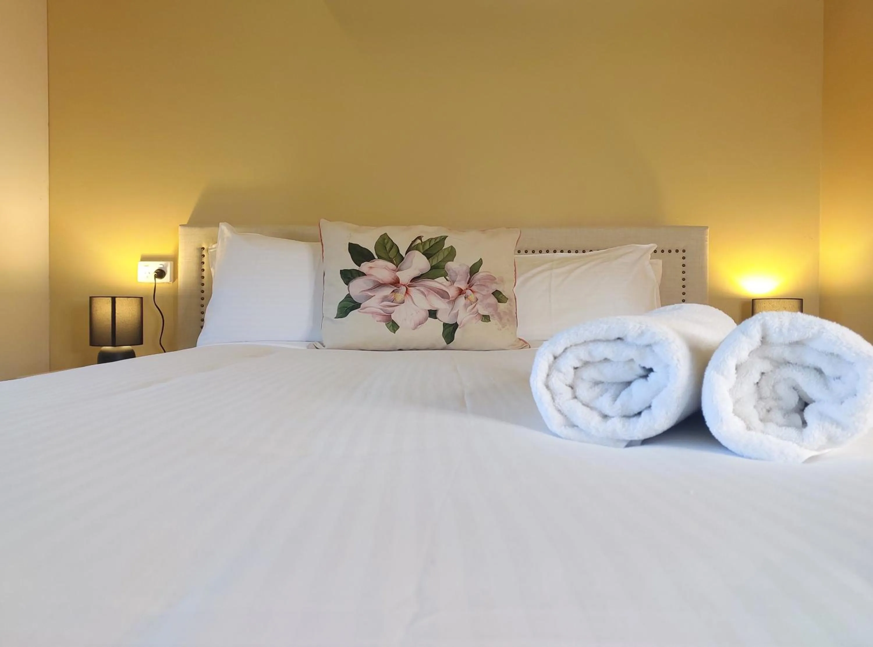 Bed in Billabong Motel