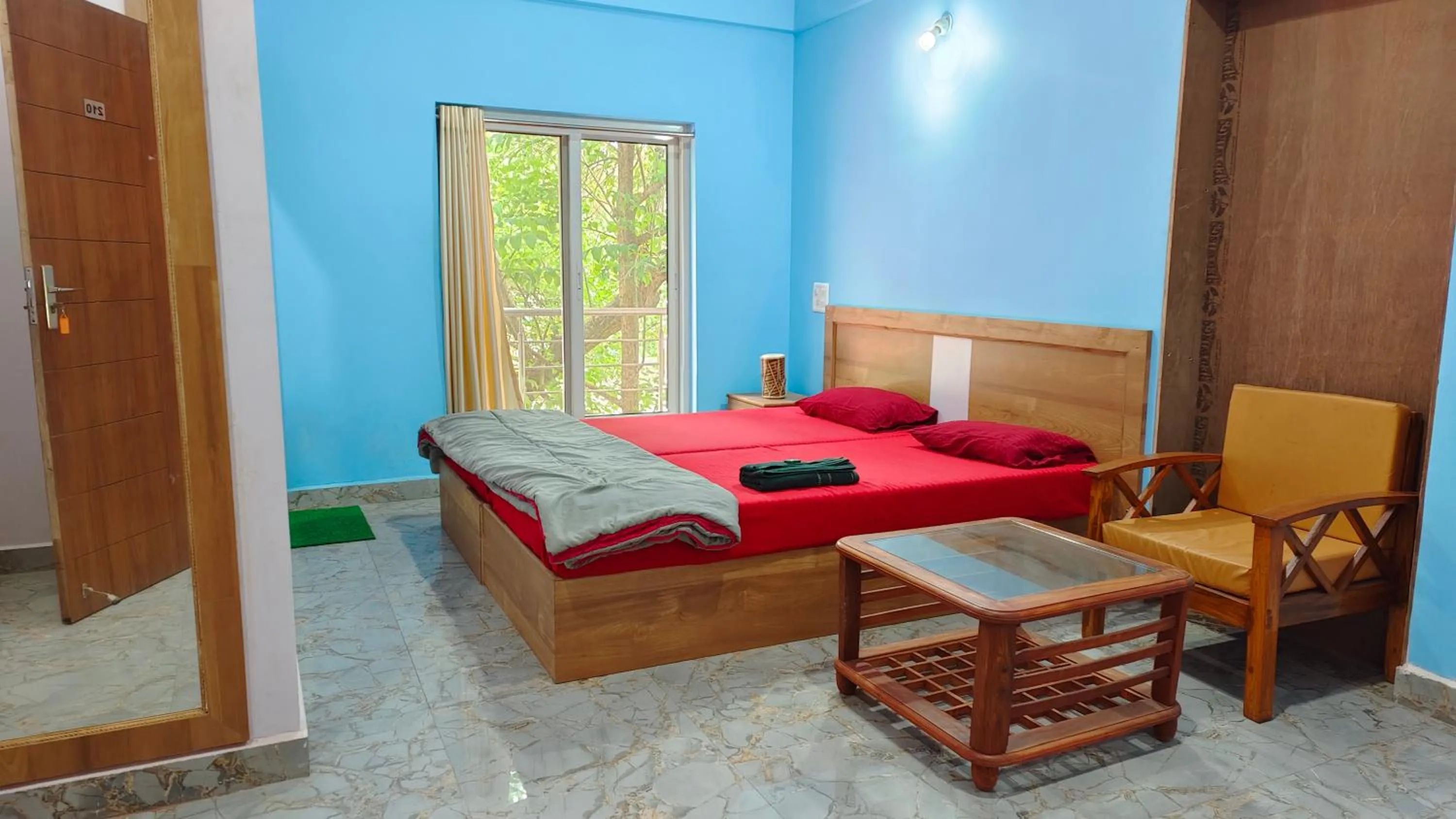 Living room, Bed in AYM Yoga Resort Arambol GOA
