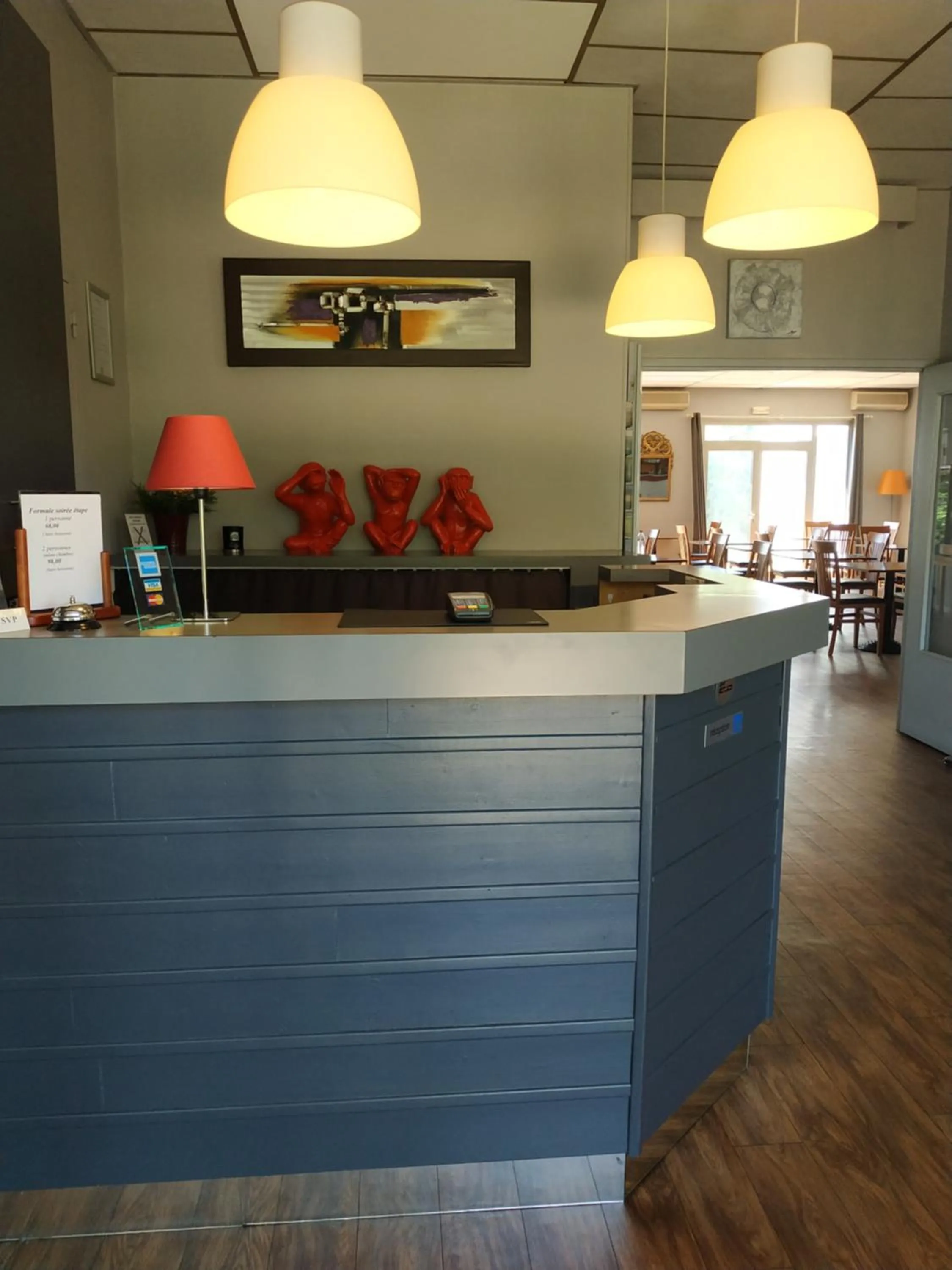 Lobby or reception in Hotel - Restaurant du Lac - Agen