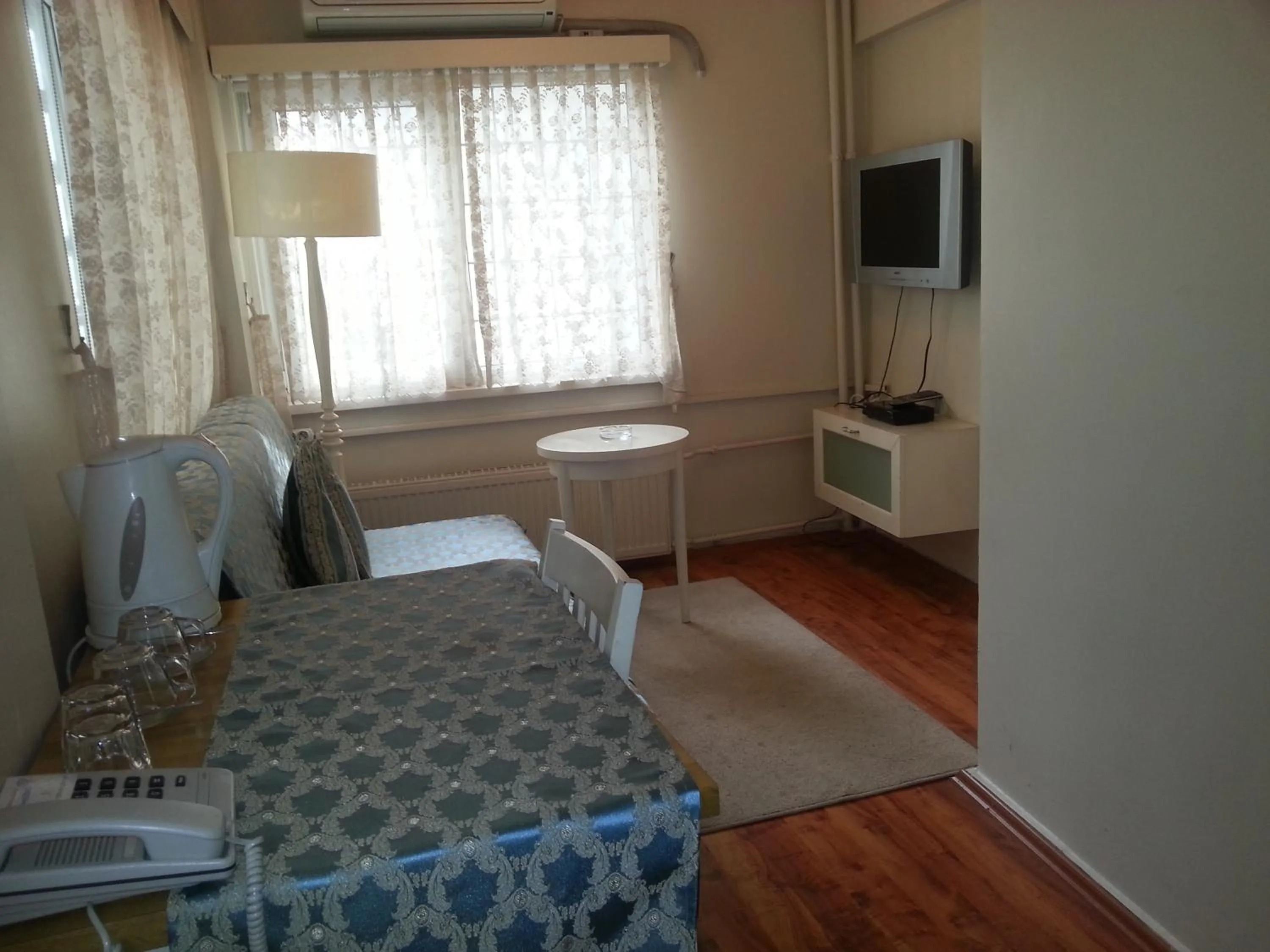 TV and multimedia, Bed in Hotel Taksim Home