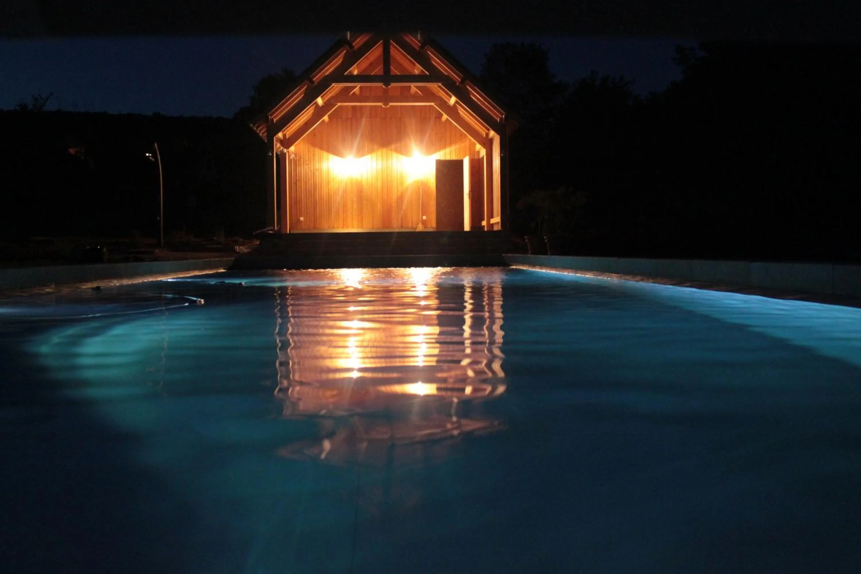 Swimming pool in Domaine Le Broual