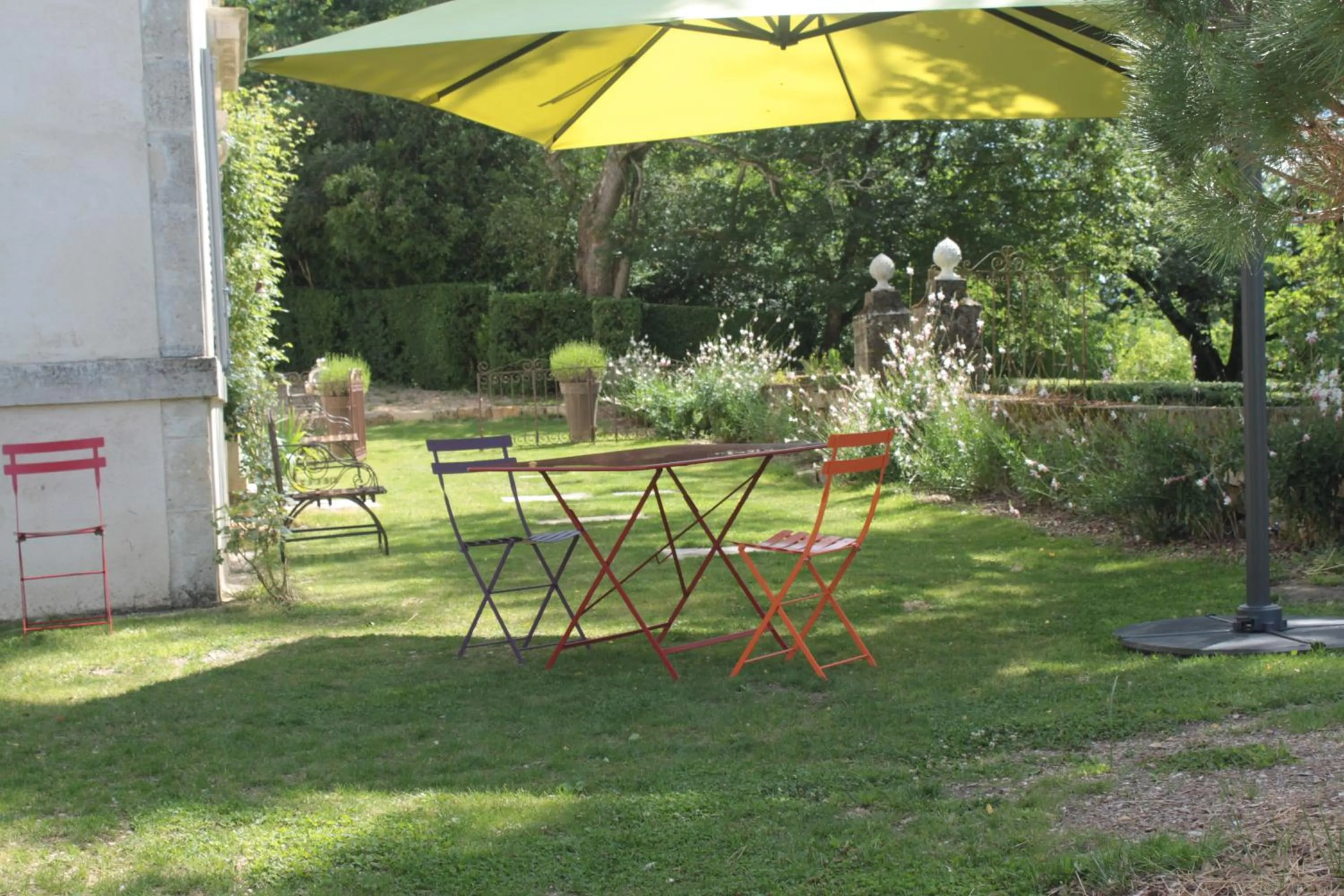 Garden in Domaine Le Broual