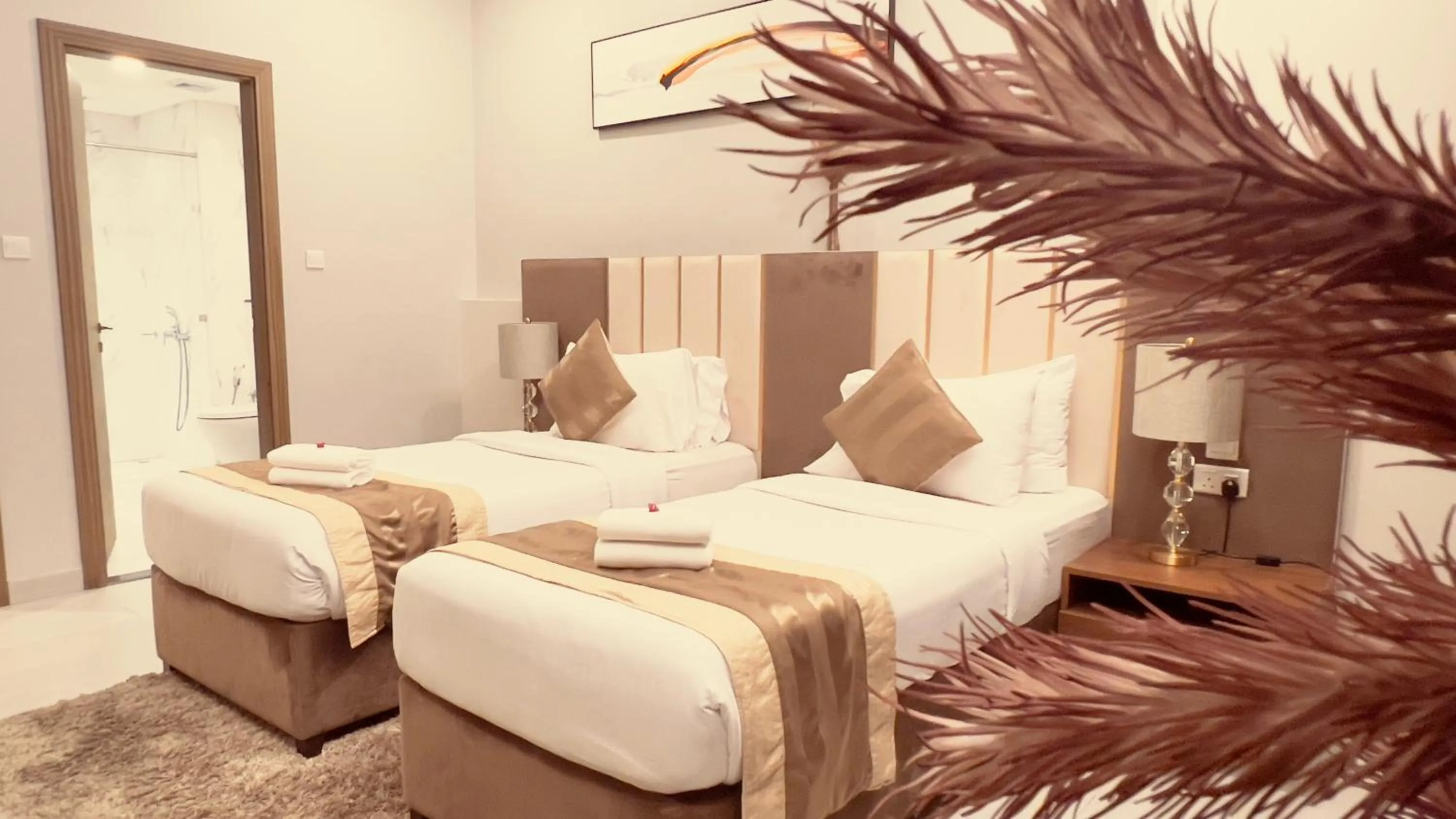 Bedroom, Bed in BW Suites & Spa