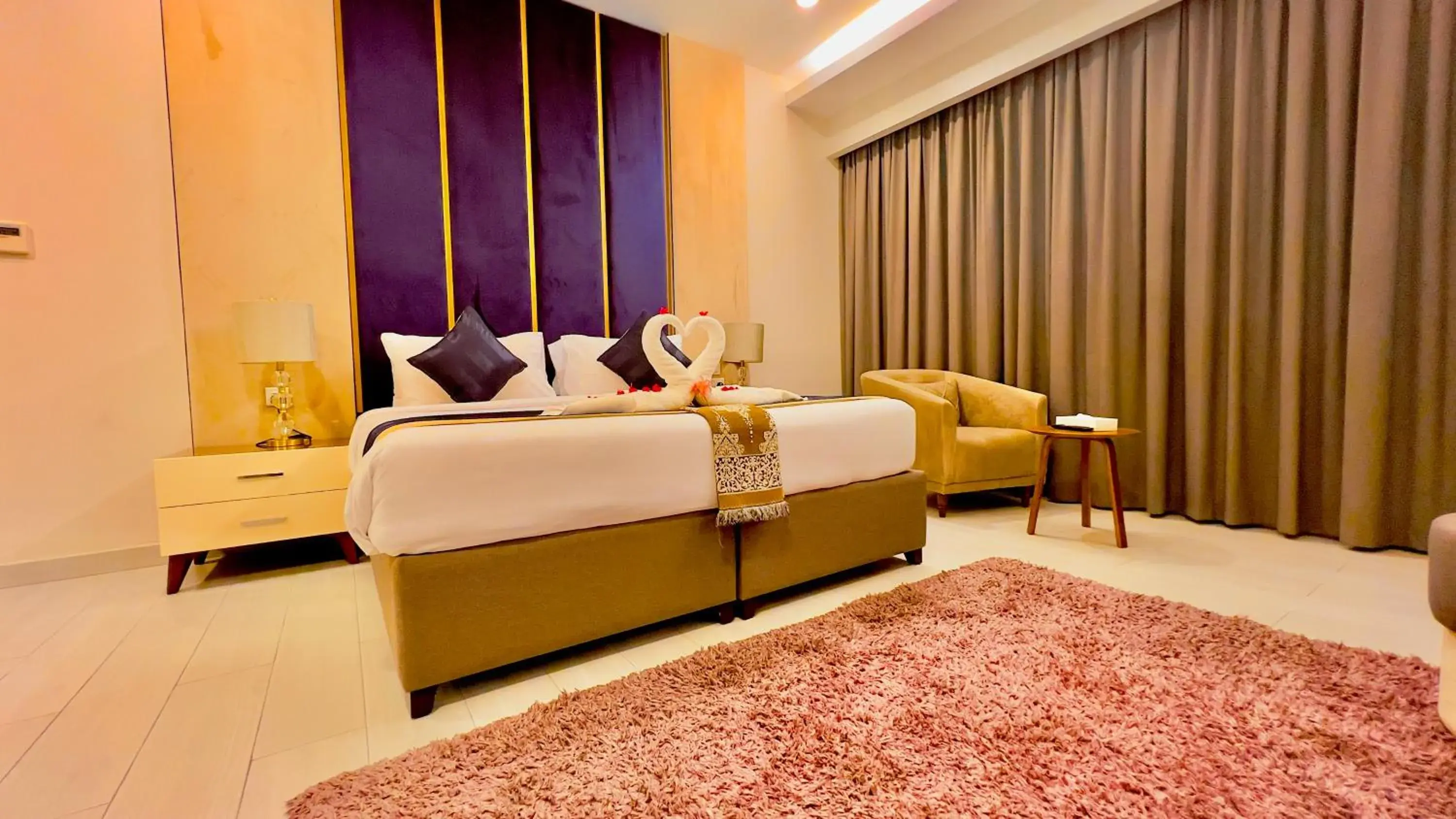 Bed in BW Suites & Spa Bed in BW Suites & Spa