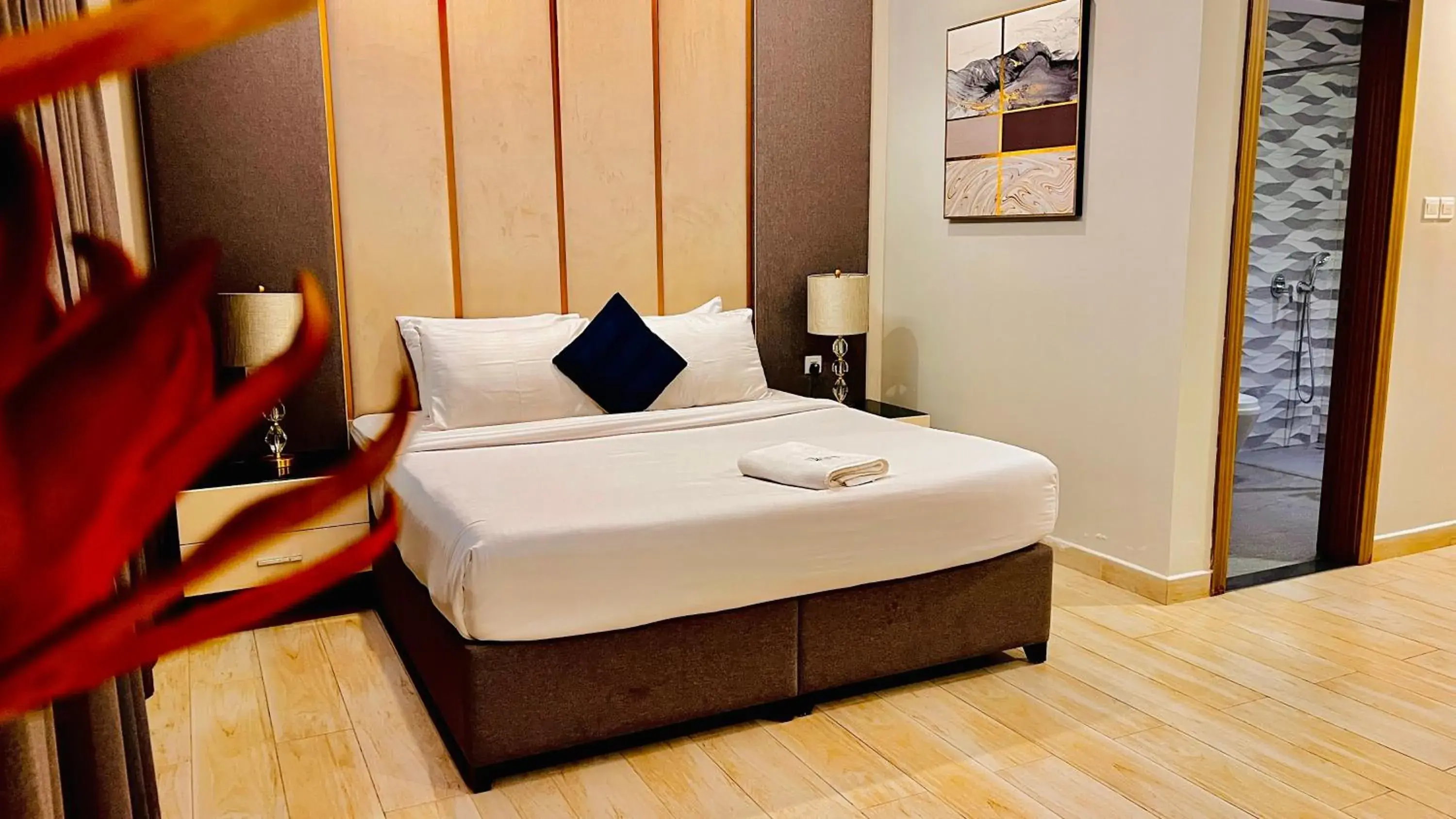 Bedroom, Bed in BW Suites & Spa Bedroom, Bed in BW Suites & Spa