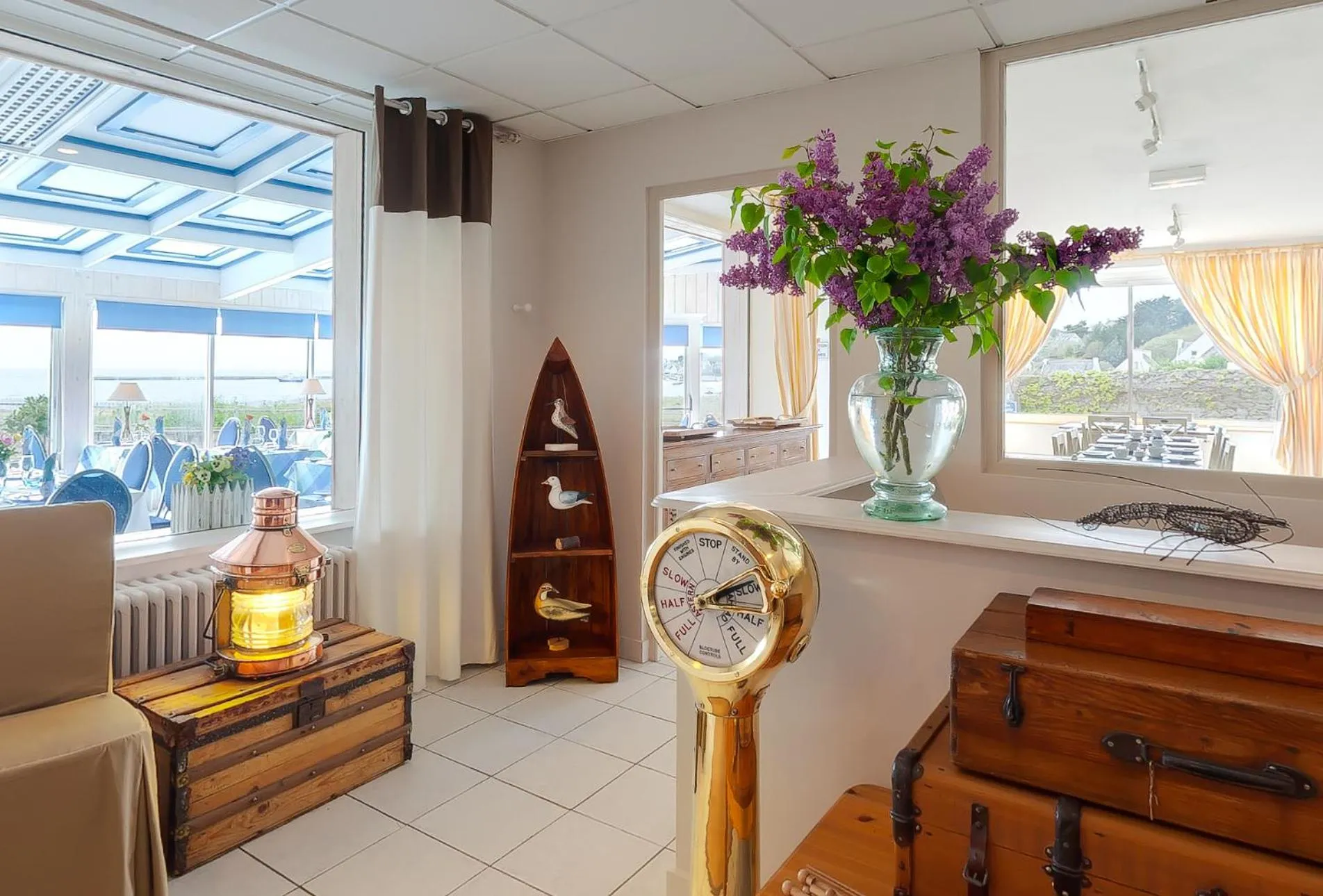 Lobby or reception in Hotel Restaurant De La Plage