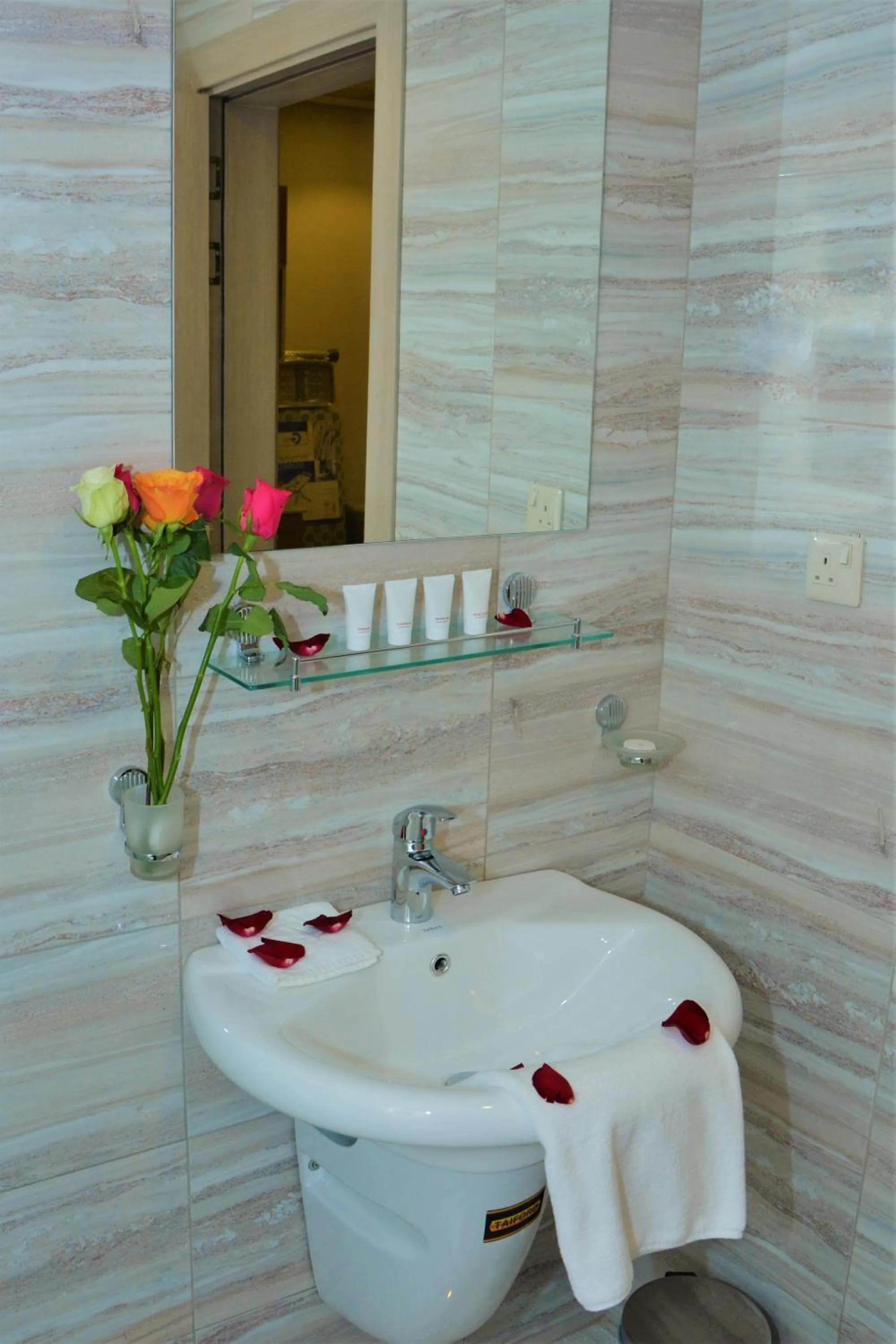 Bathroom in The Lofts Kuwait Fintas