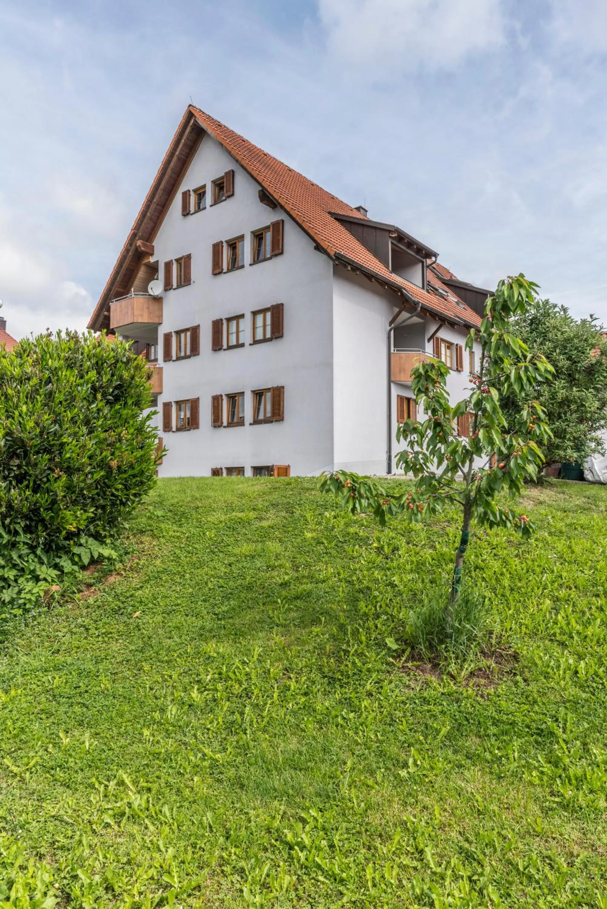 Property building in RH-Appartements 15 Minuten von Basel im Dorf Rührberg