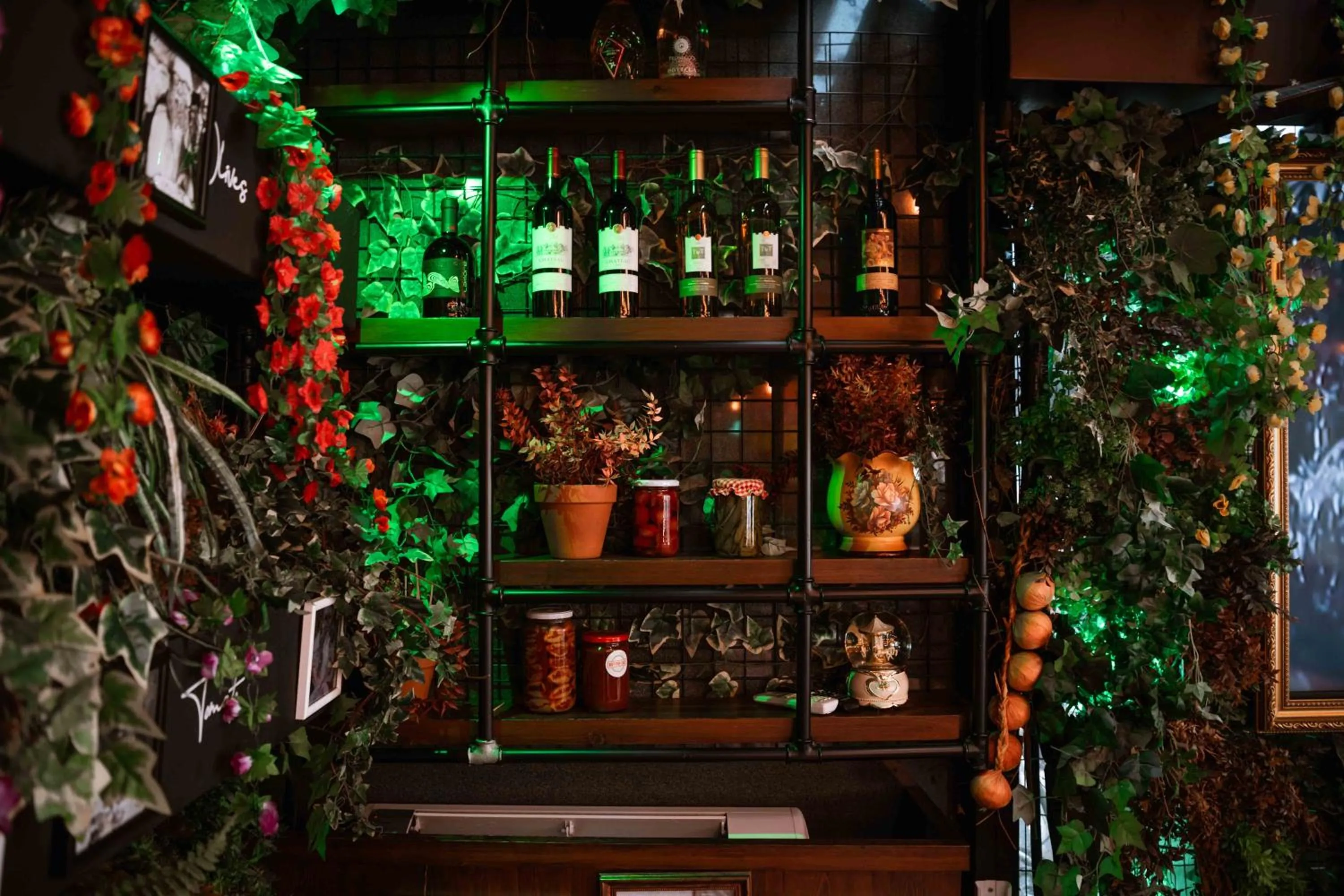 Food in The Smallville Hotel