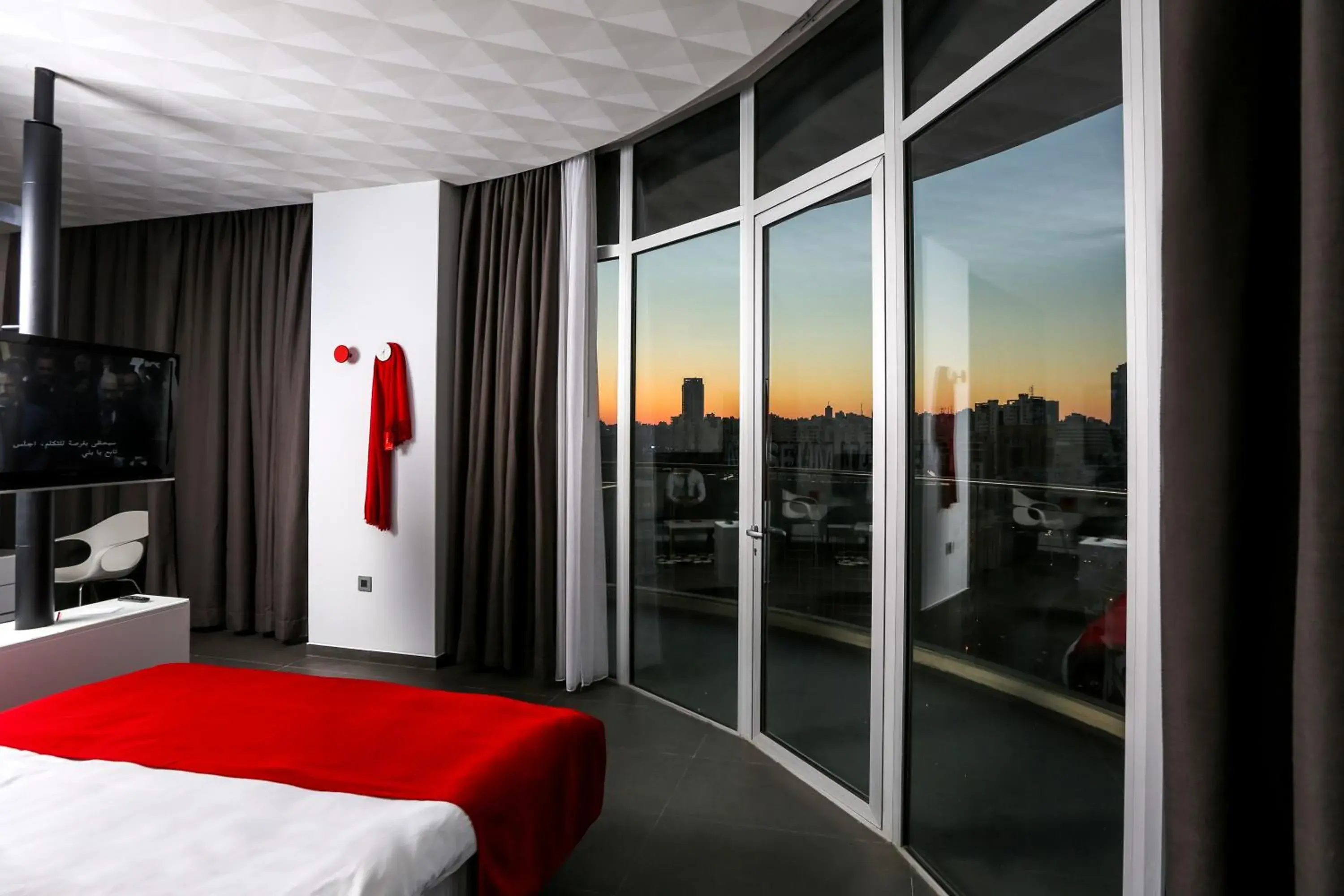 View (from property/room), Bed in The Smallville Hotel View (from property/room), Bed in The Smallville Hotel