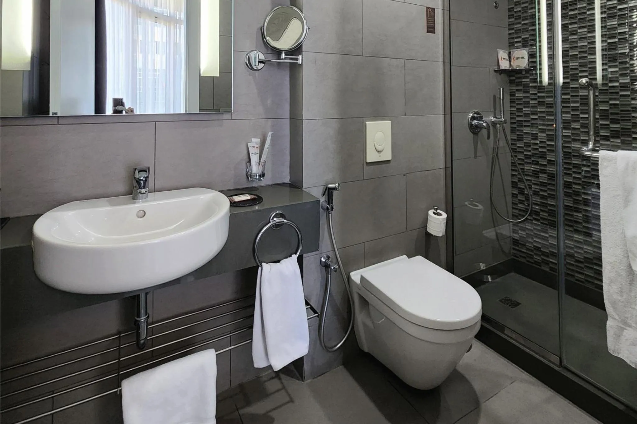 Toilet in The Smallville Hotel