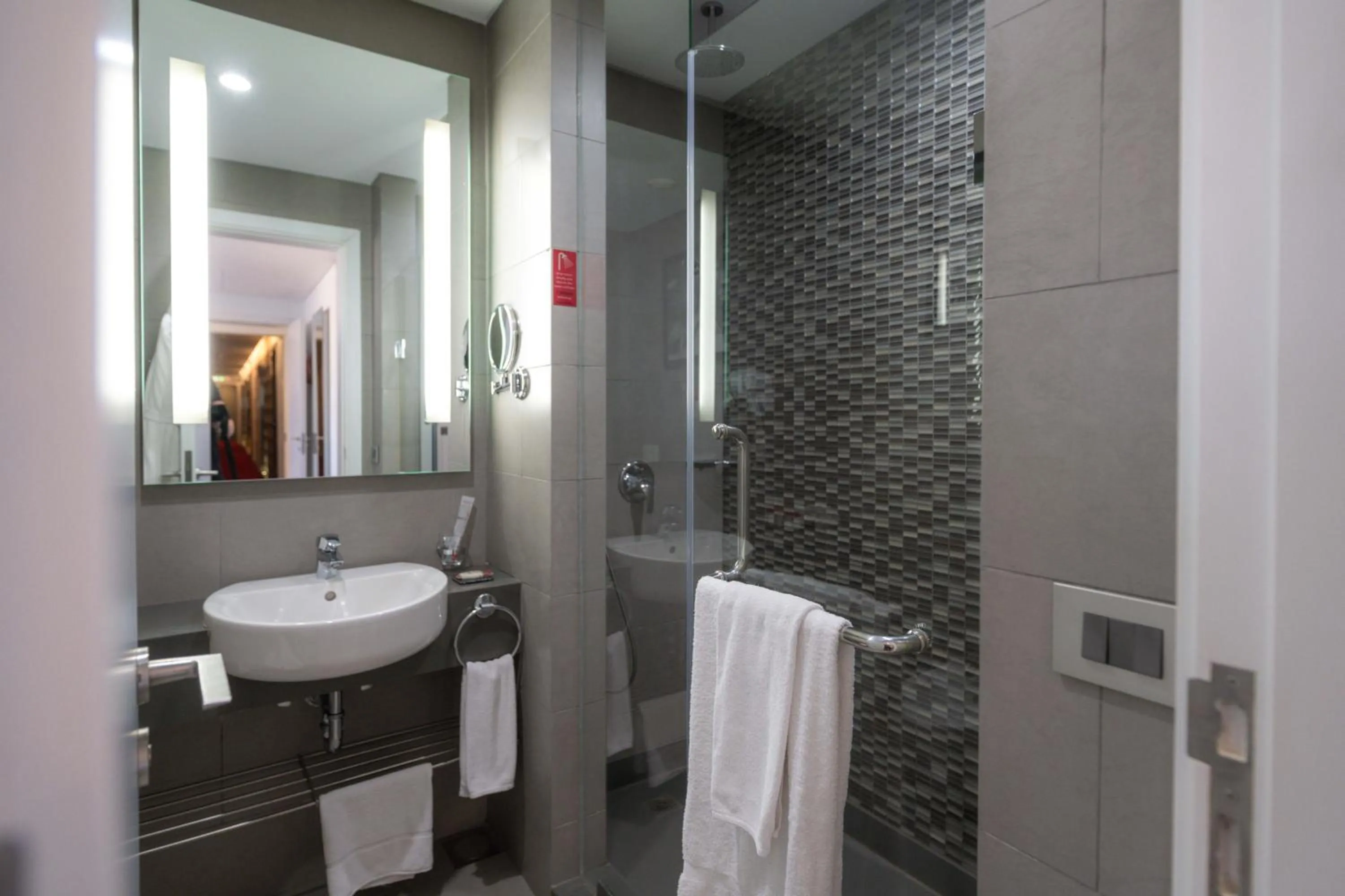 Bathroom in The Smallville Hotel