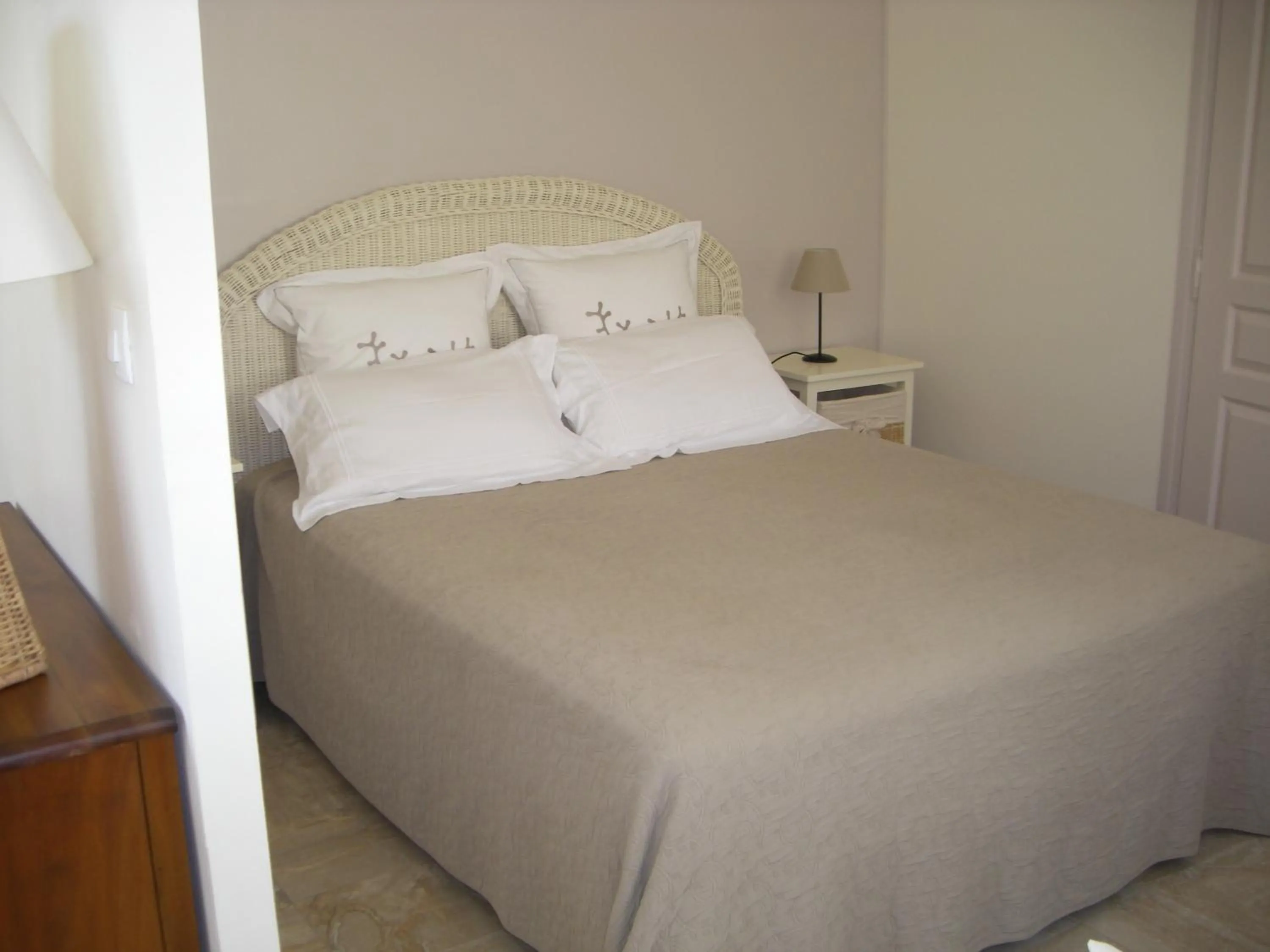 Bed in Chambres d'Hotes la Raspeliere