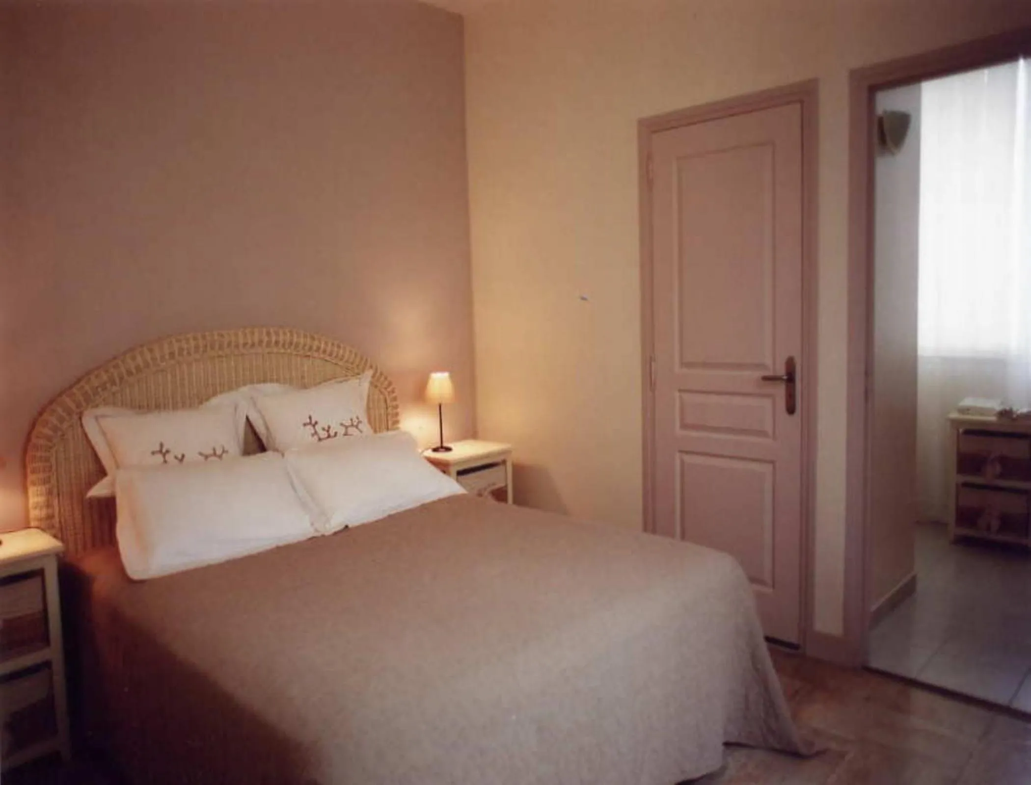 Bed in Chambres d'Hotes la Raspeliere