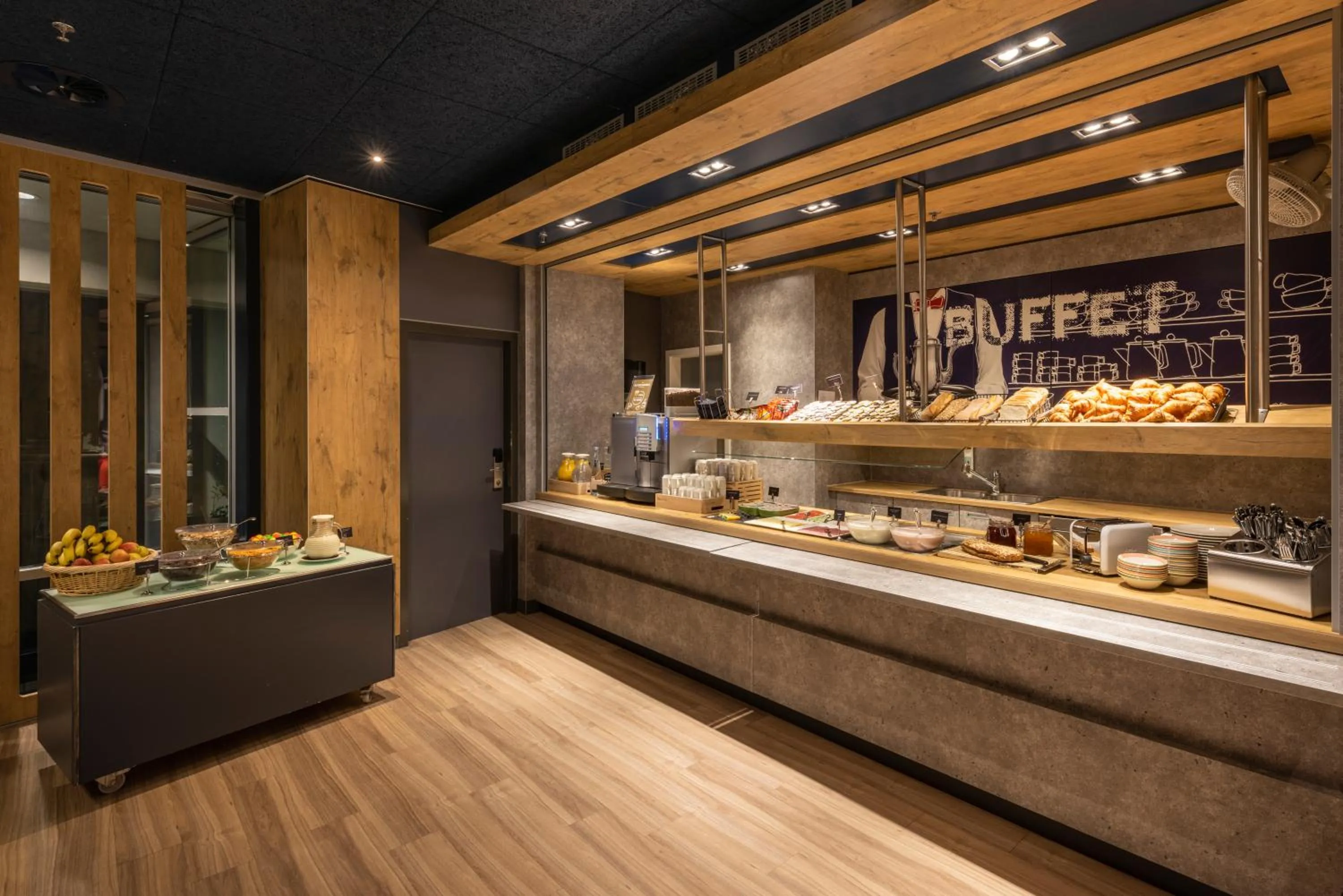 Breakfast in ibis budget Bern Expo