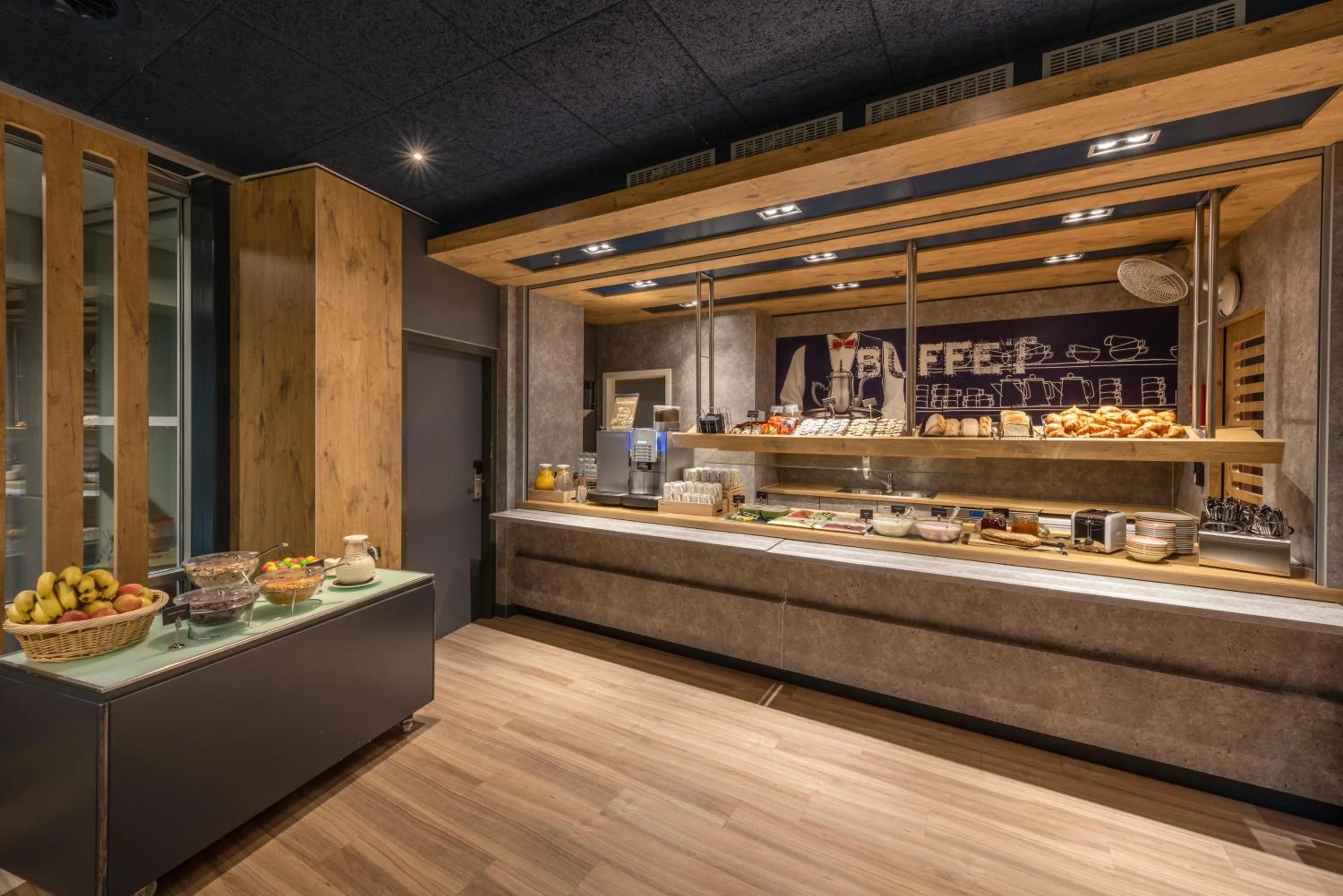 Breakfast in ibis budget Bern Expo