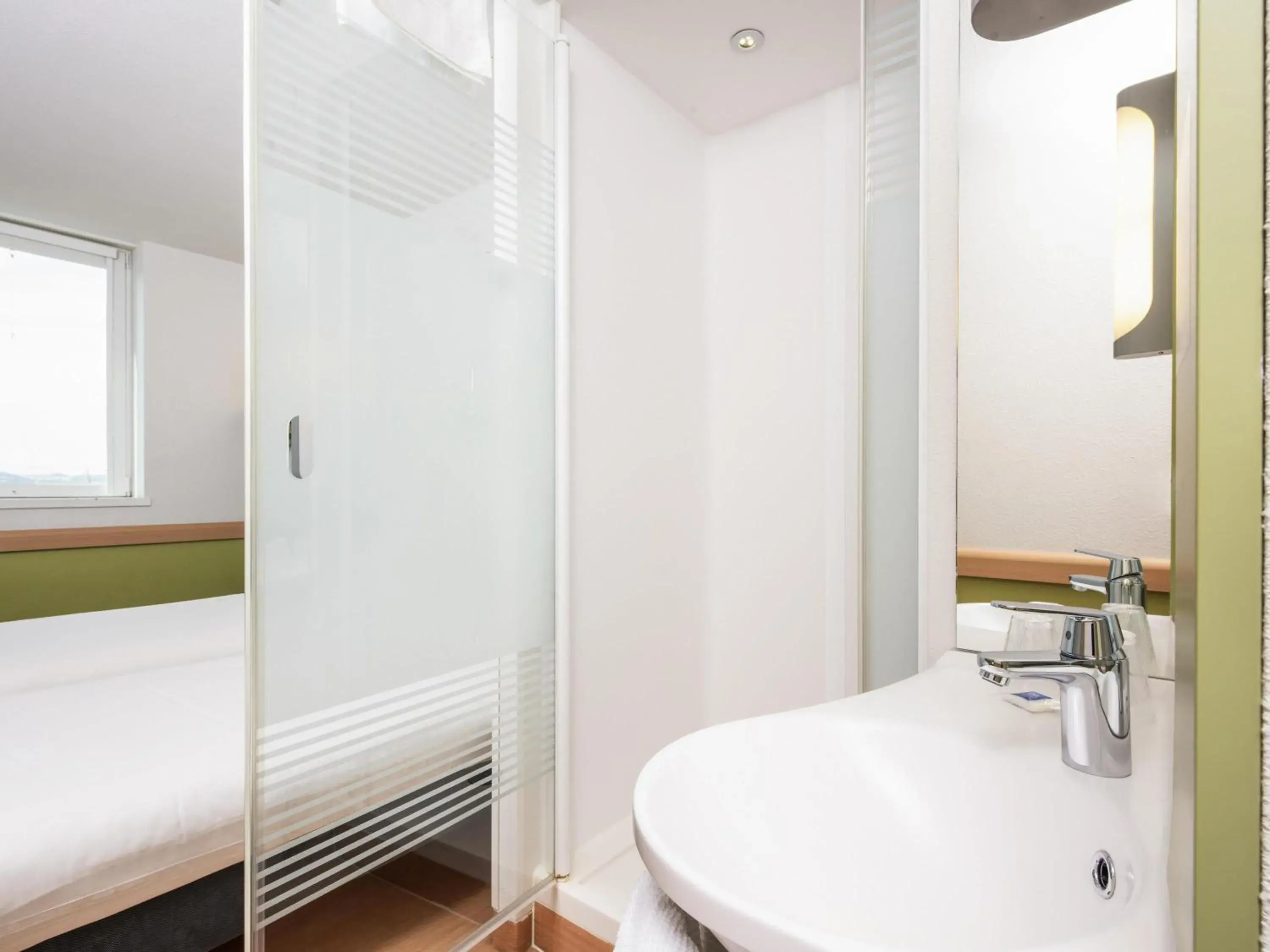 Bedroom, Bed in ibis budget Bern Expo Bedroom, Bed in ibis budget Bern Expo