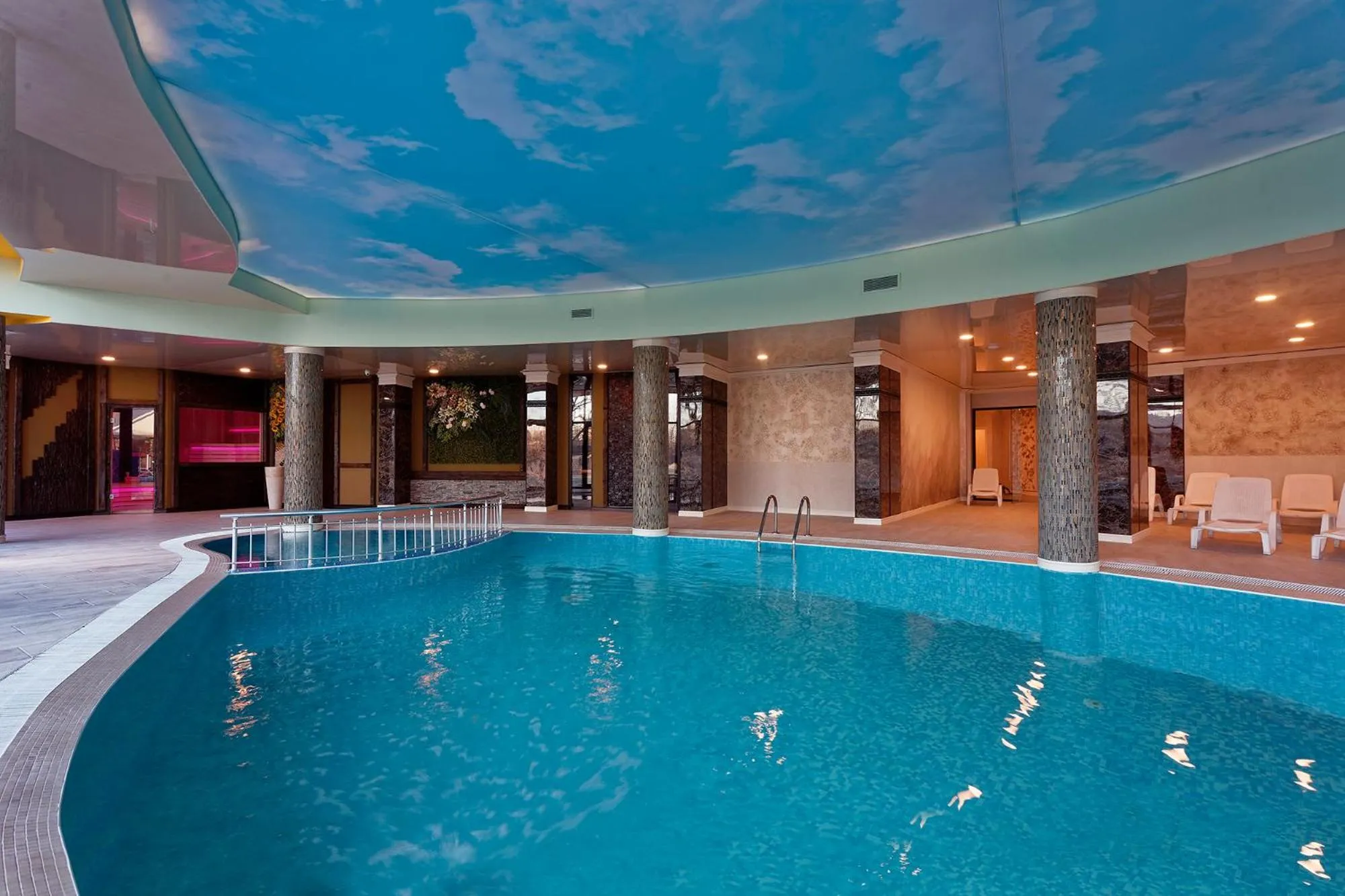 Swimming pool in Elena Hotel and Wellness - All Inclusive