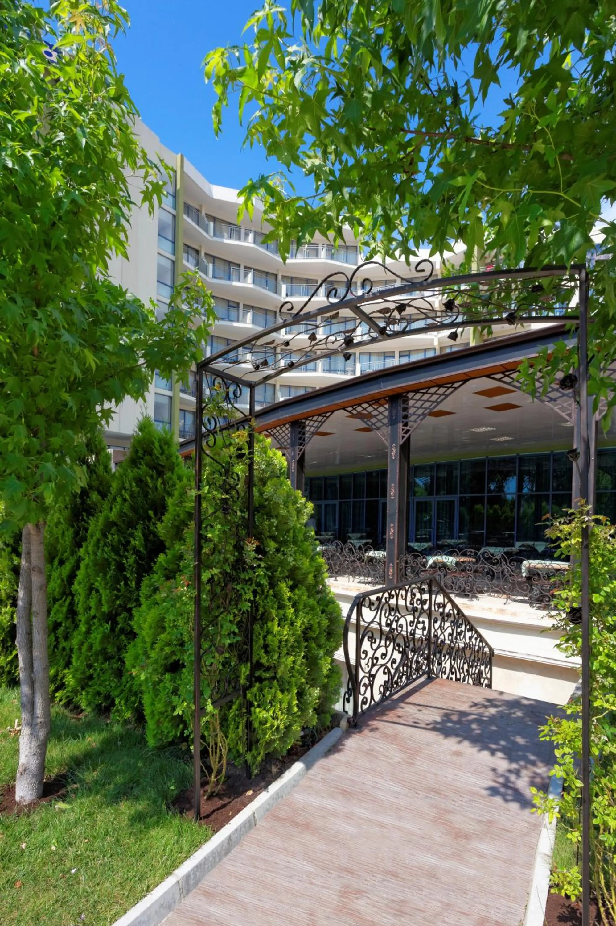 Garden in Elena Hotel and Wellness - All Inclusive