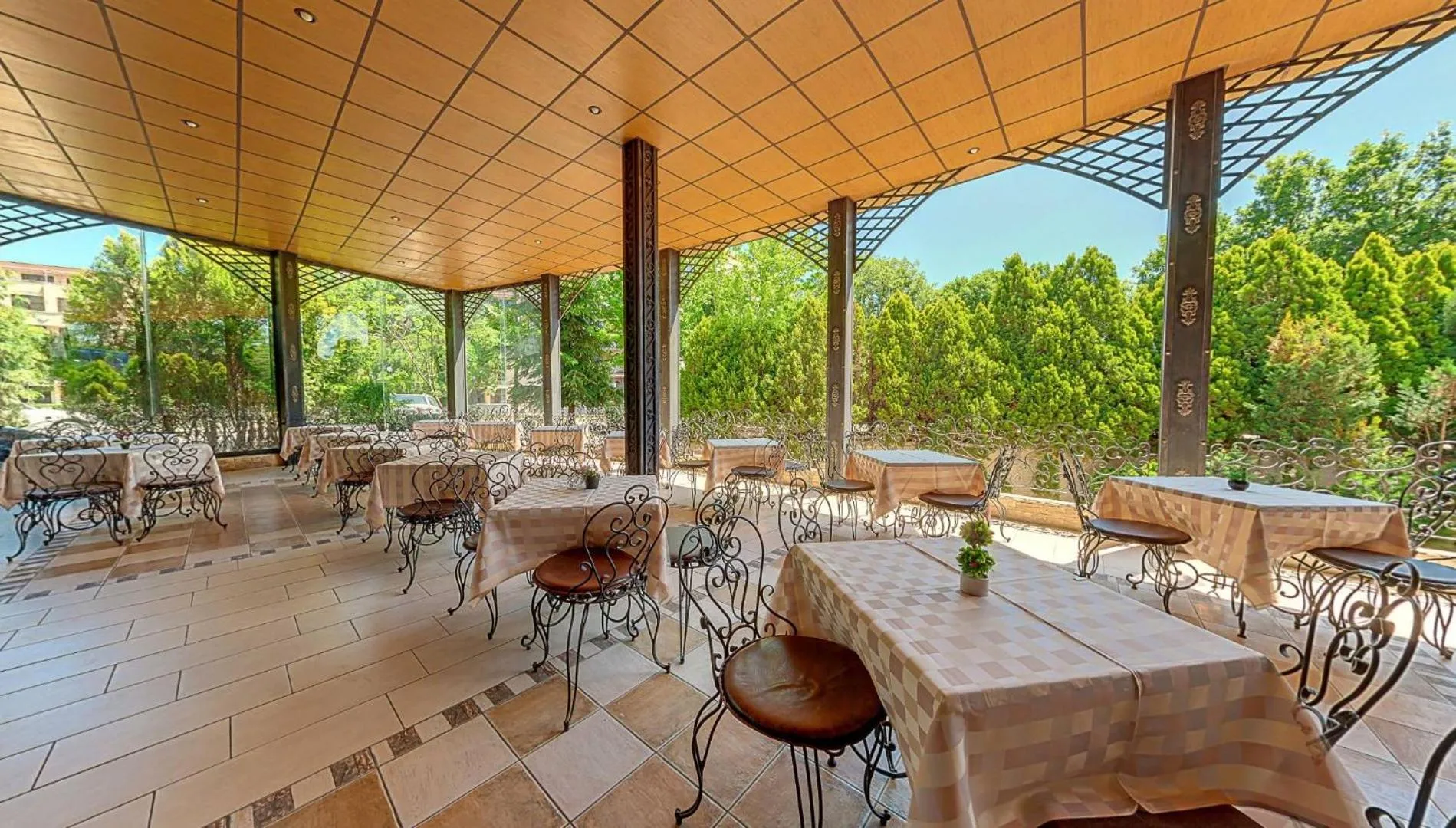 Patio in Elena Hotel and Wellness - All Inclusive