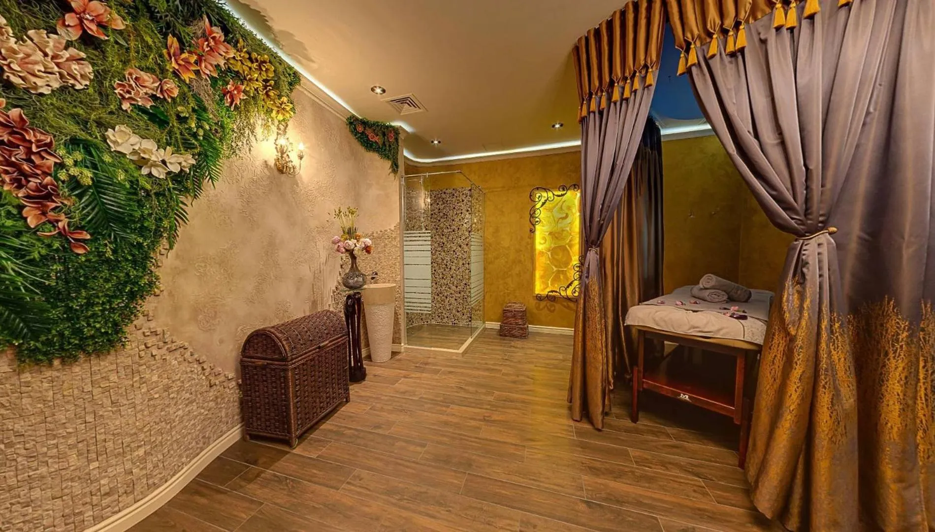 Spa and wellness centre/facilities, Bed in Elena Hotel and Wellness - All Inclusive